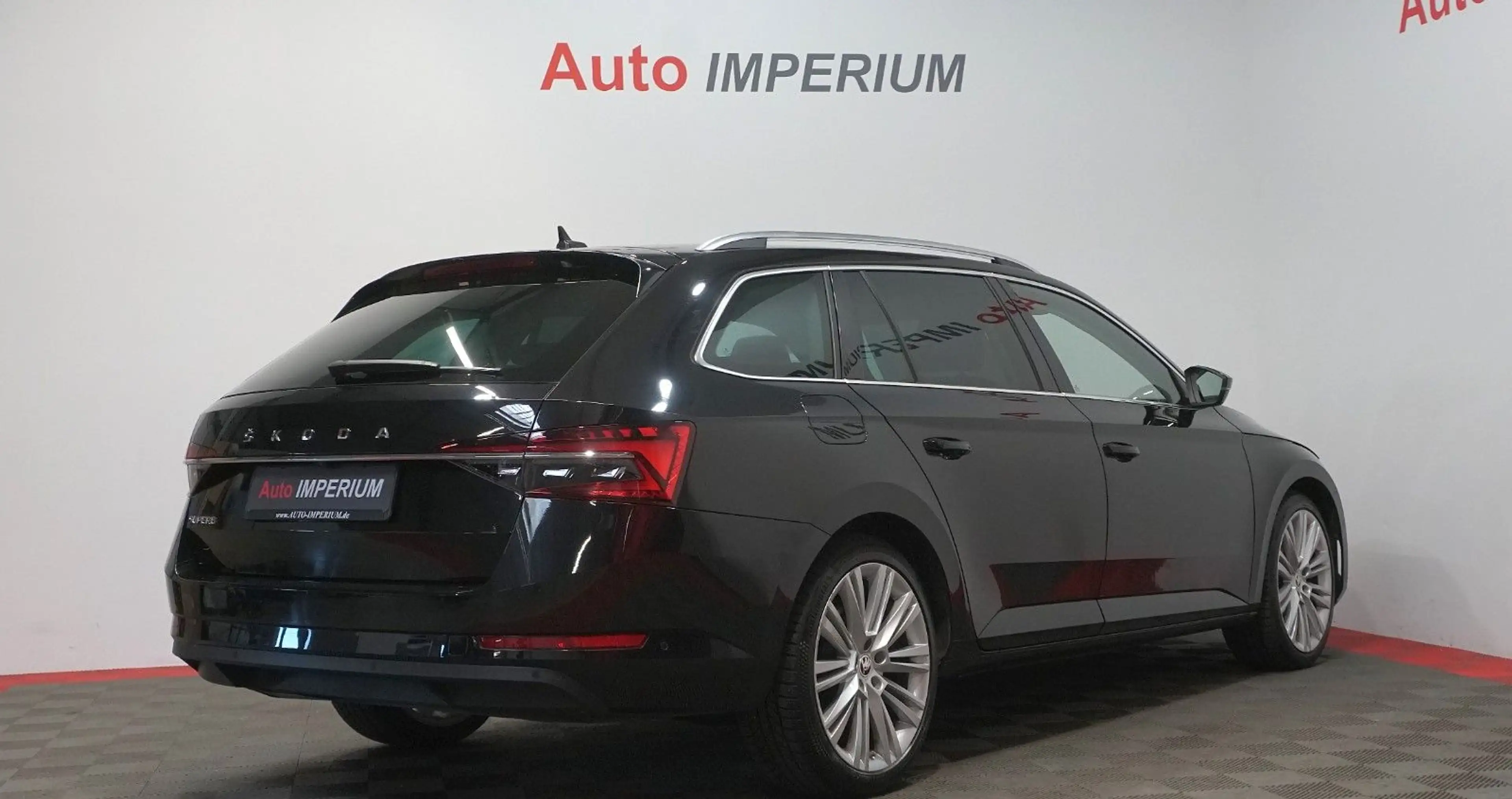 Skoda Superb Combi Style 2.0 TDI*ACC*STDHZ*AHK*RFK* — photo 4