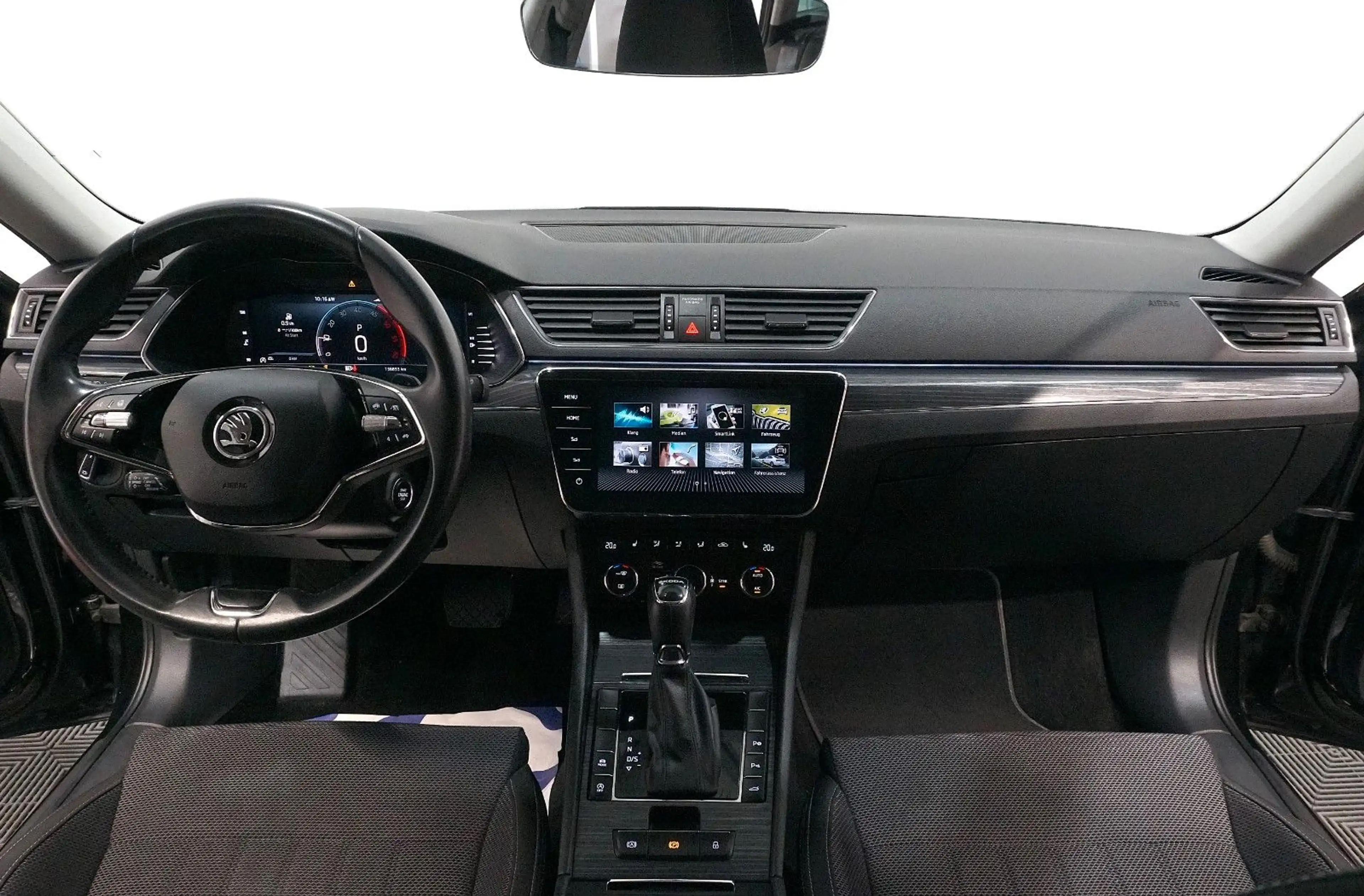 Skoda Superb Combi Style 2.0 TDI*ACC*STDHZ*AHK*RFK* — photo 8