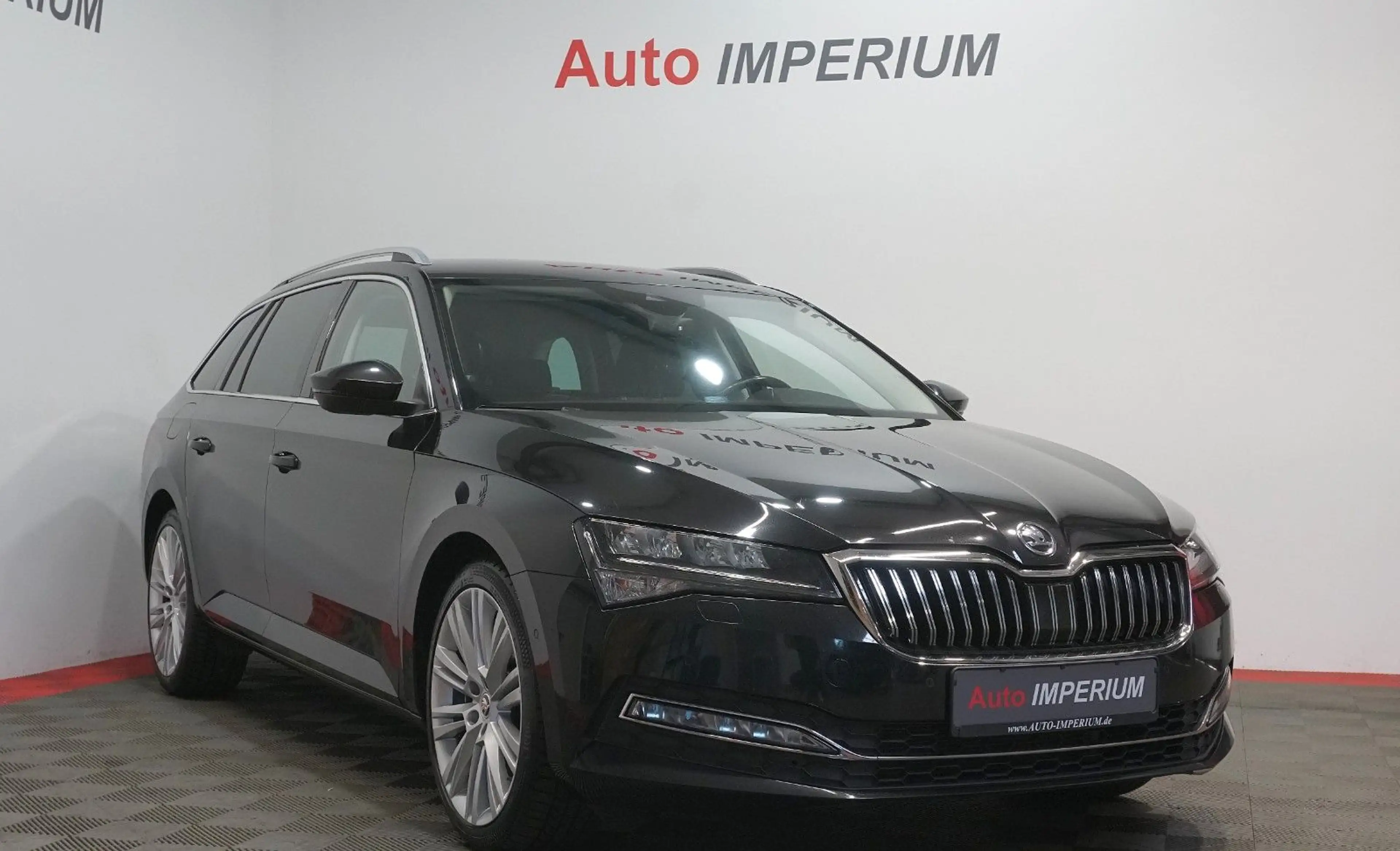 Skoda Superb Combi Style 2.0 TDI*ACC*STDHZ*AHK*RFK* — photo 3