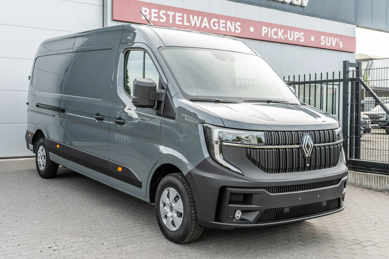 Renault Master 2.0CDTI L3H2 - Automaat - Trekhaak - 36.200excl Grijs - 1