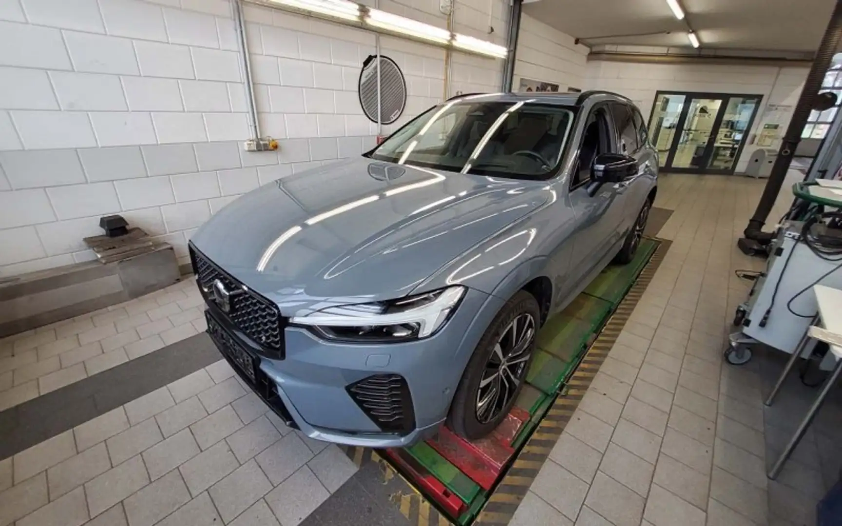 Volvo XC60 Ultimate Dark*AWD*B&W*Luftfederung*360*Pano Gris - 1