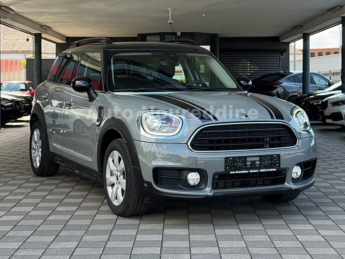 MINI Cooper Countryman Cooper Salt II *Navi*LED*AHK*SHZ*PDC* Grau - 1