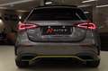 Mercedes-Benz A 250 AMG Edition 1 /PANO/SFEER/CAM/LANE ASSIST/BOMVOL! Grijs - thumbnail 18