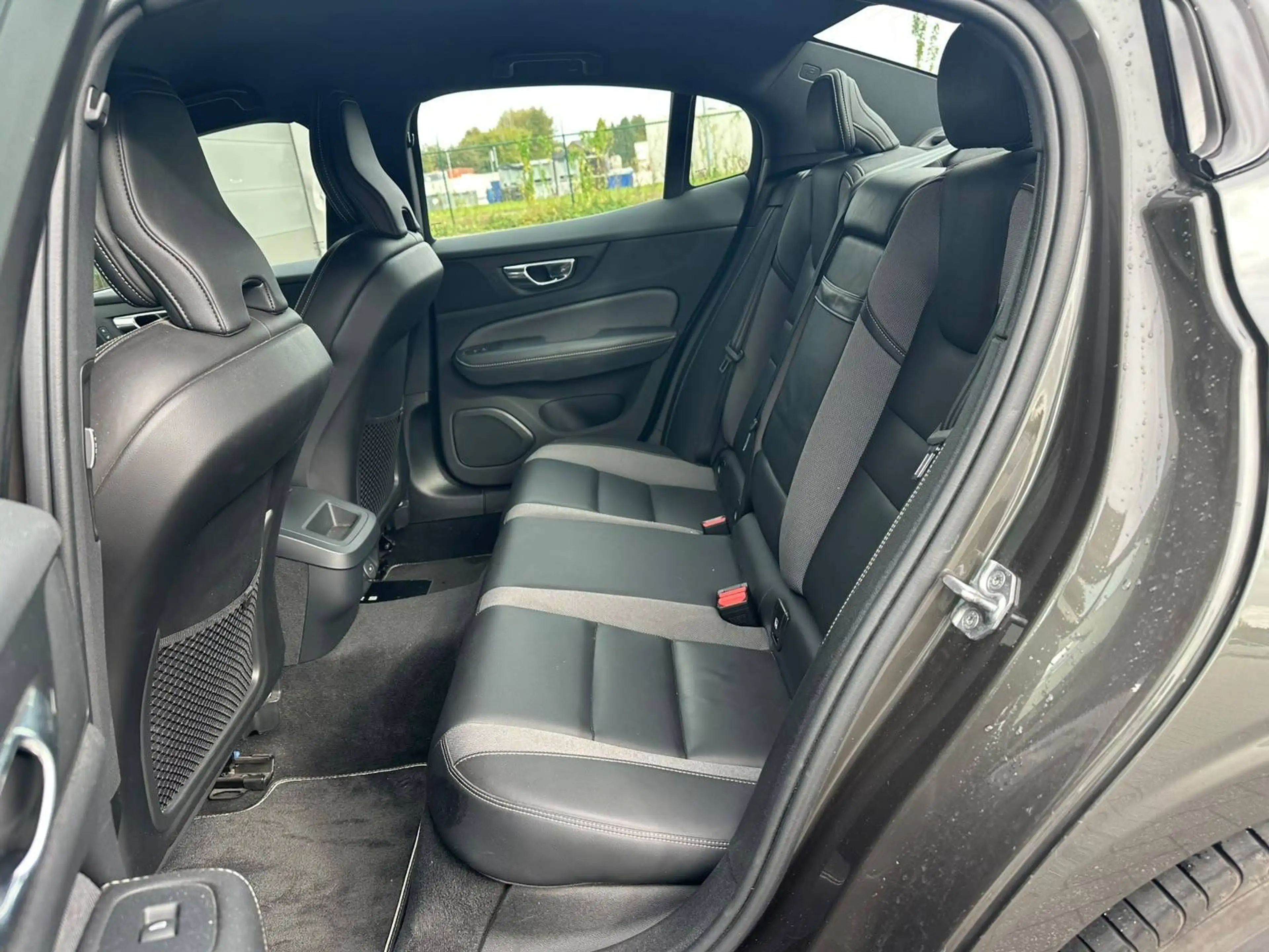 Volvo S60 automaat/LED/ elektrische zetels/wegklapbare trekhaak — photo 12