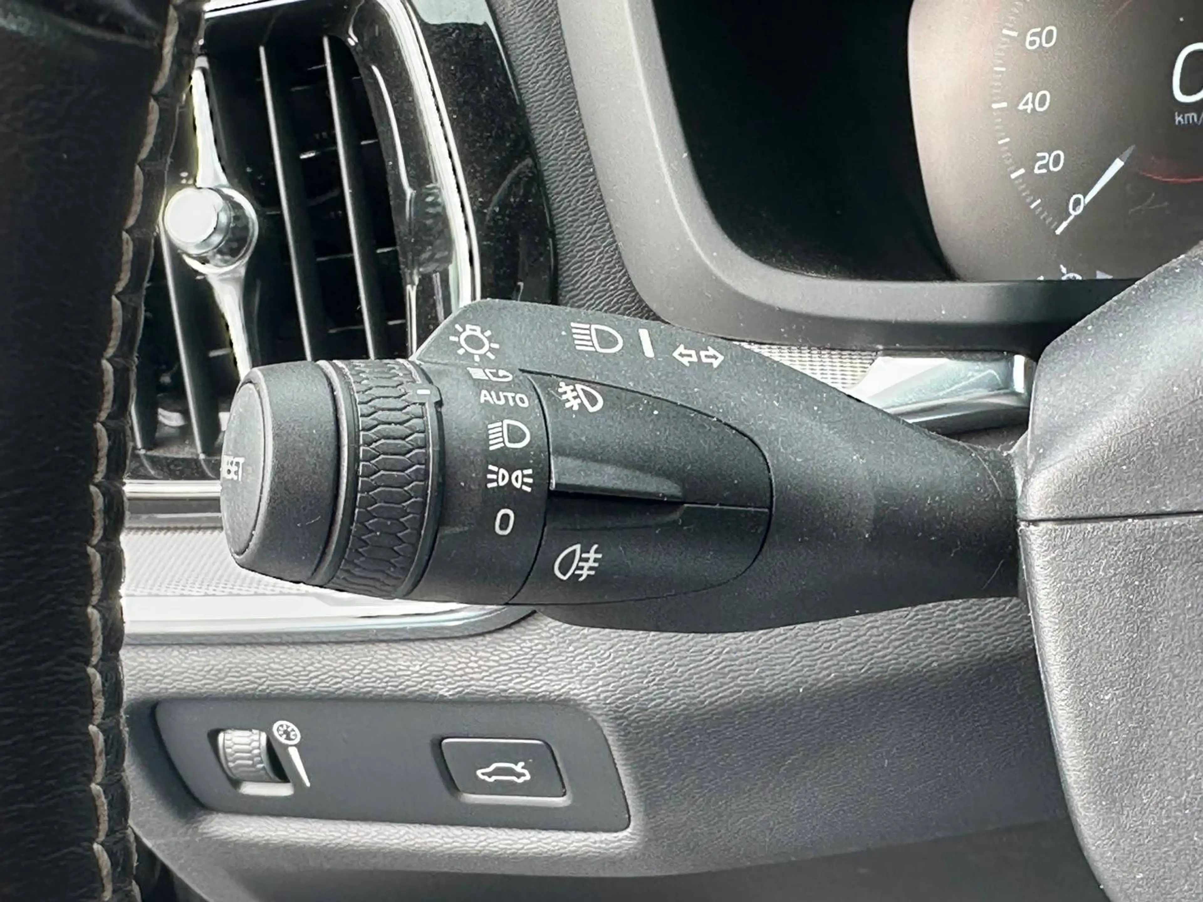 Volvo S60 automaat/LED/ elektrische zetels/wegklapbare trekhaak — photo 15