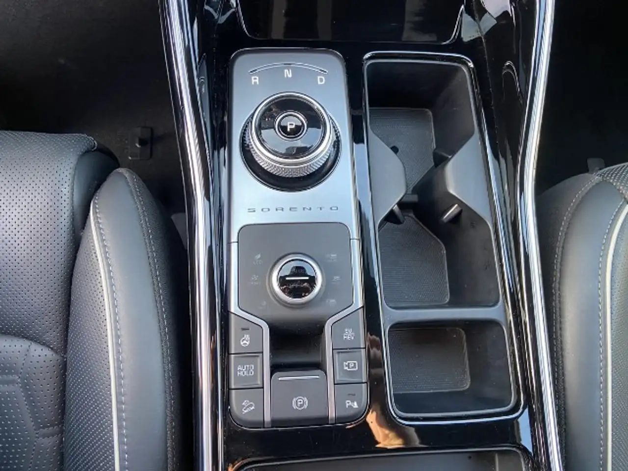 Kia Sorento 1.6 T-GDI PHEV AWD Platinum — photo 7