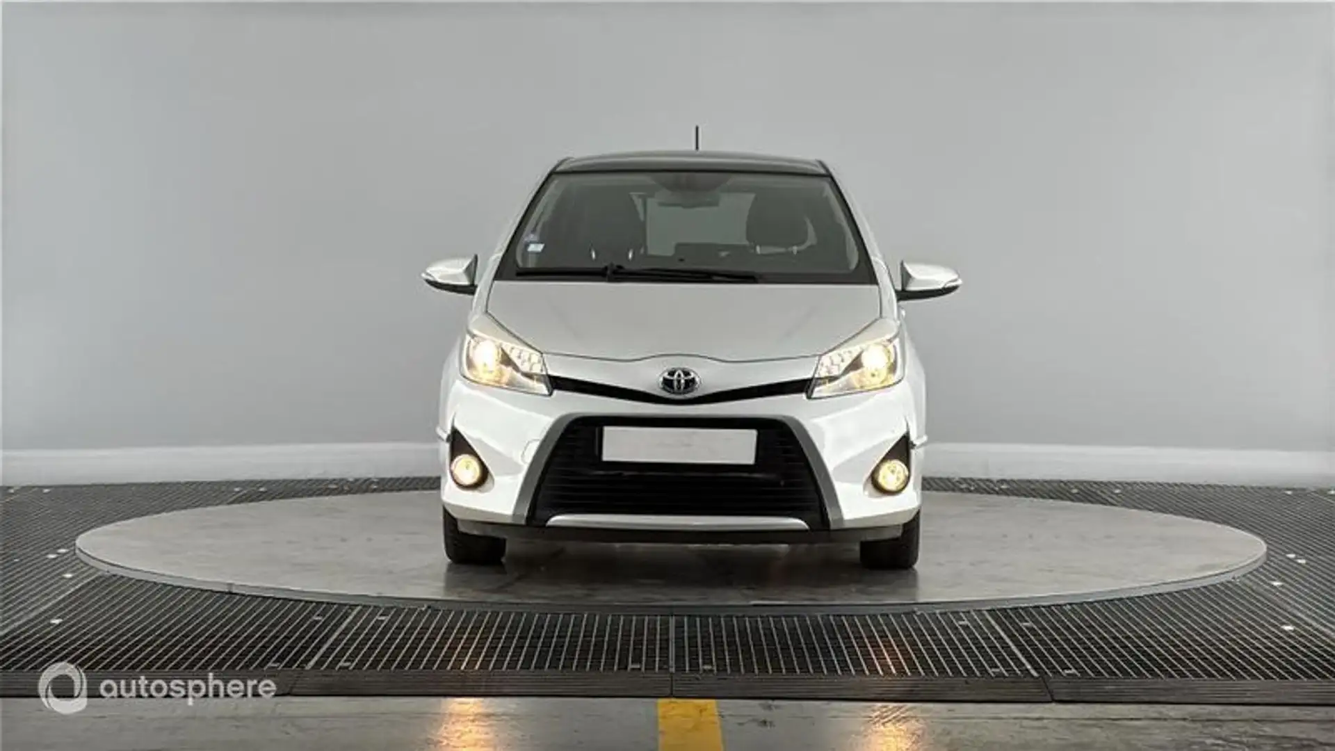 Toyota Yaris HSD 100h Style 5p - 2