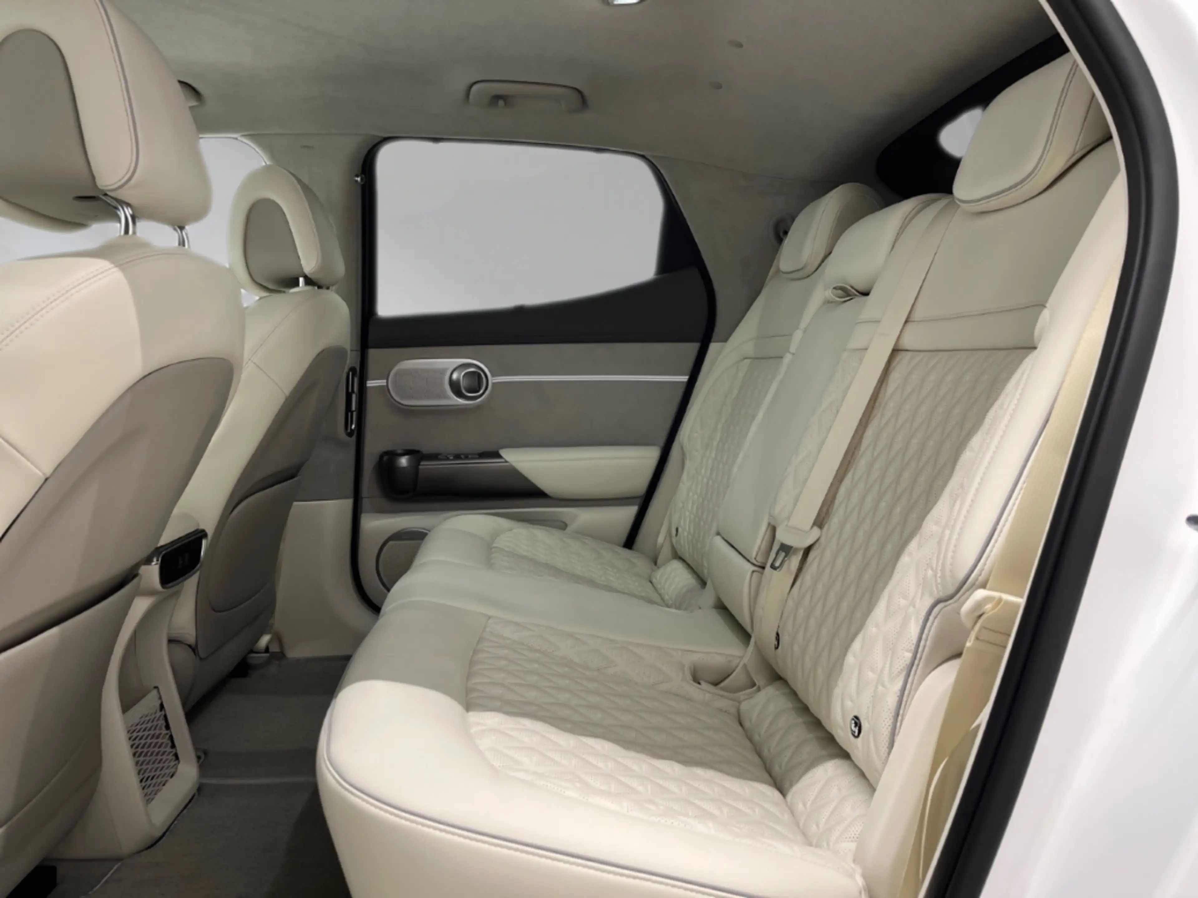 Genesis GV60 Sport Plus Elektro 4WD Sportpaket Memory Sitze Sou — photo 14