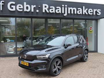 Recharge P8 AWD R-Design*Panoramadak*AHK*LED*ACC*E