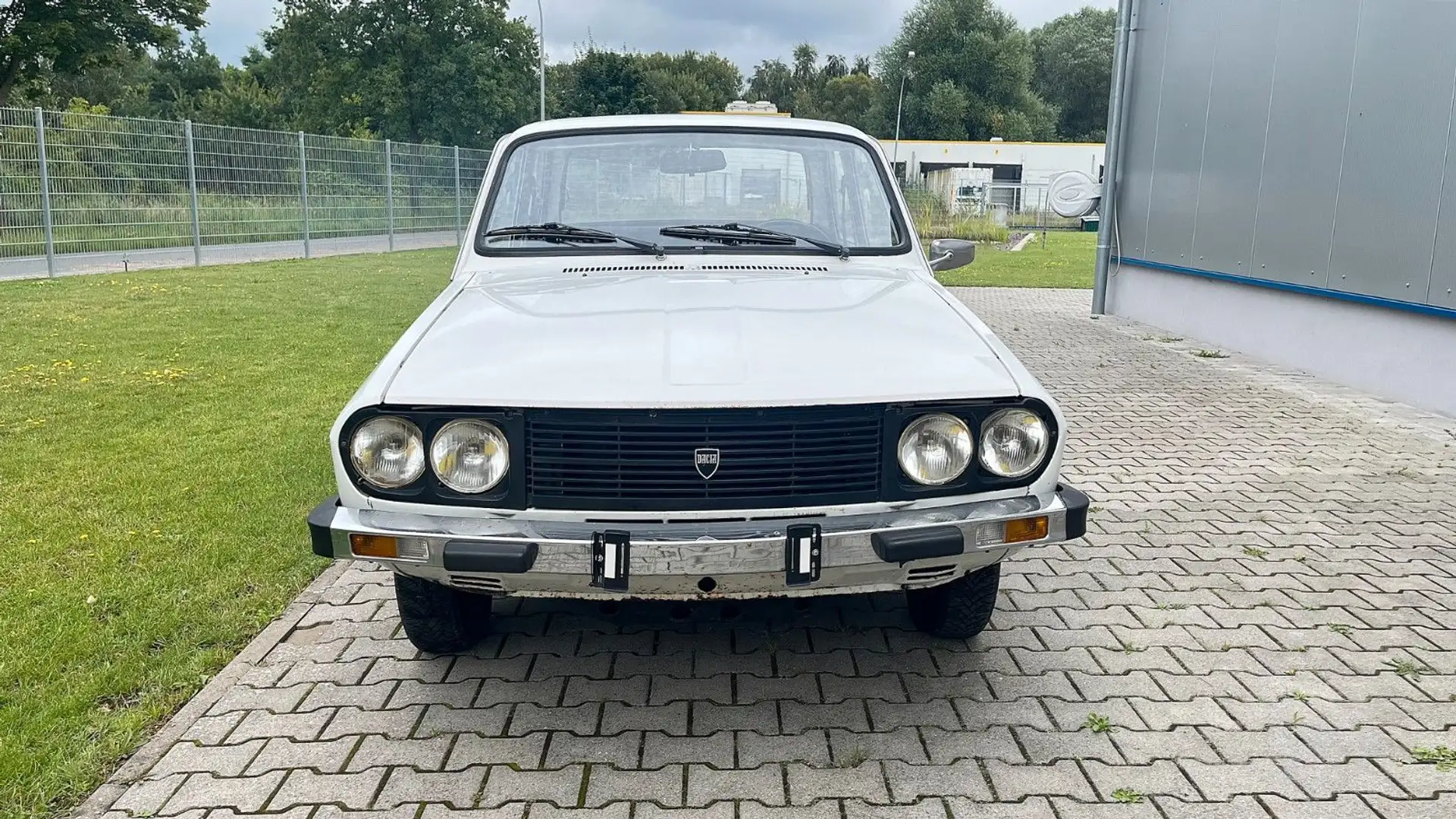 Dacia 1310 Blanco - 2