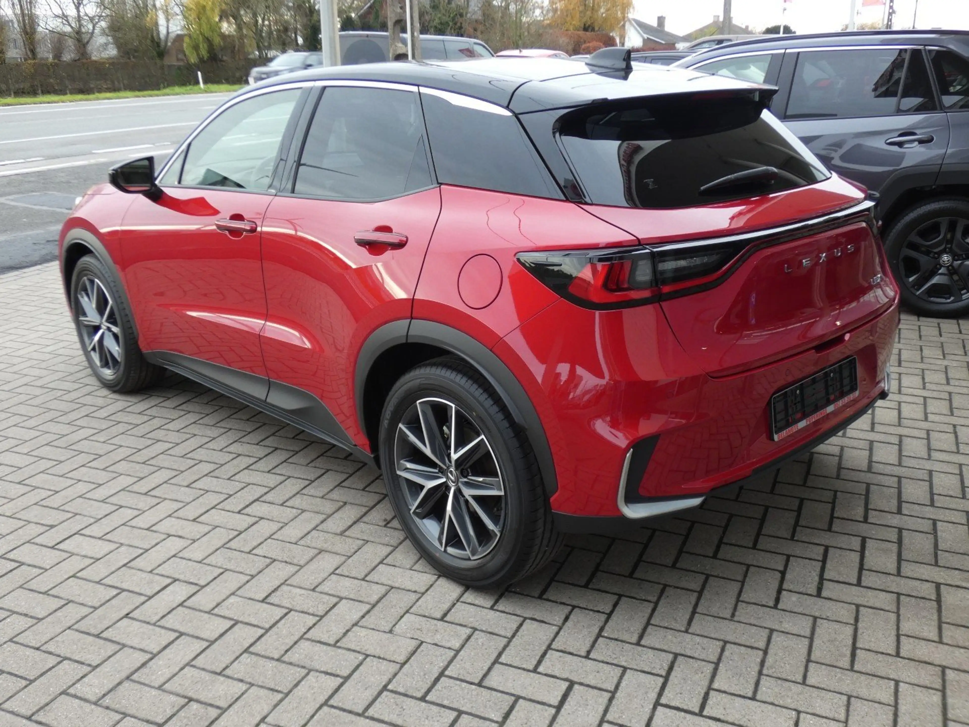 Lexus LBX Hybrid Emotion *LEDER* +Stuurwiel&Zetelverwarming — photo 4