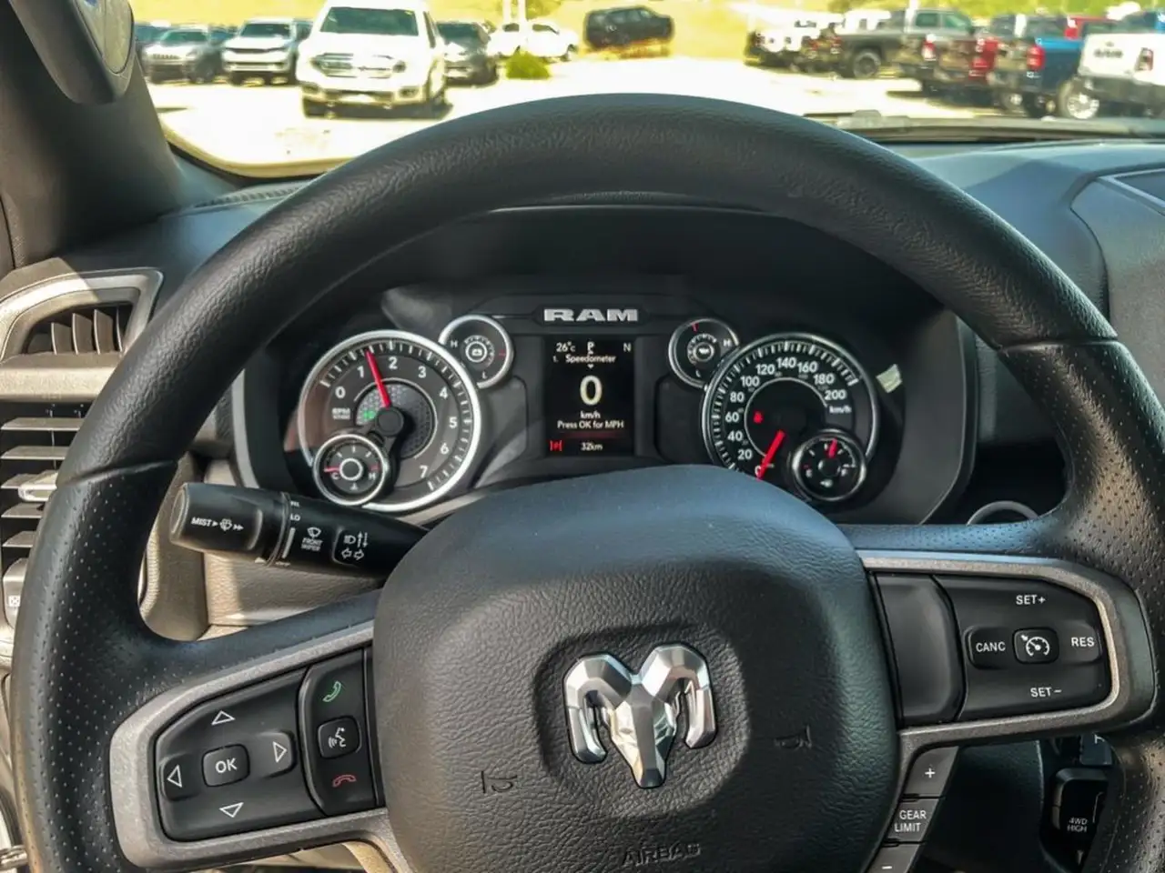 RAM 1500 снимка RAM 1500