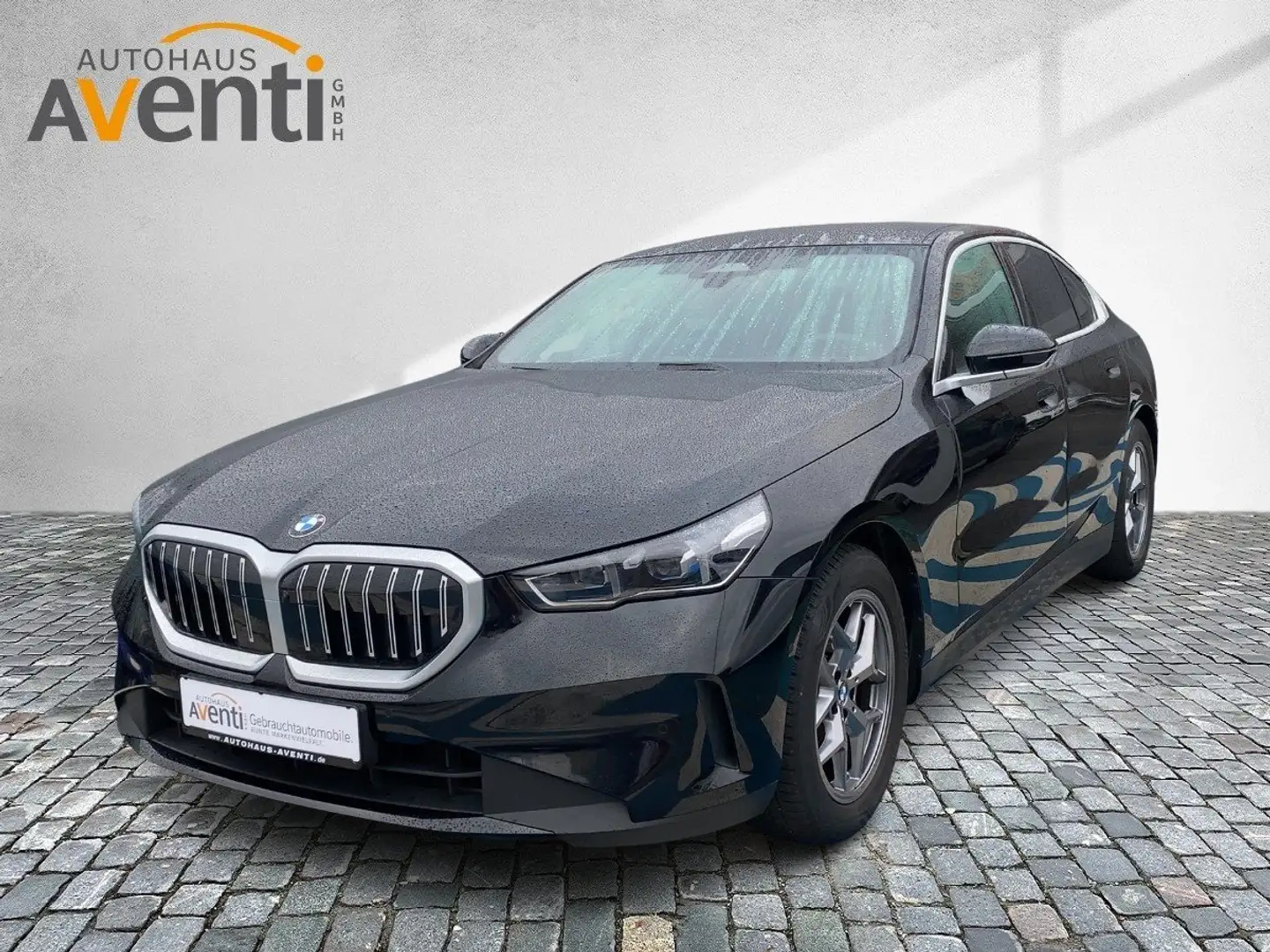 BMW 520 i *Kamera*Sitzbelüftung*4xSHZ*Klima 4 Zonen* Schwarz - 2