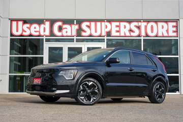 Limited FWD | SUNROOF | LOW KM |
