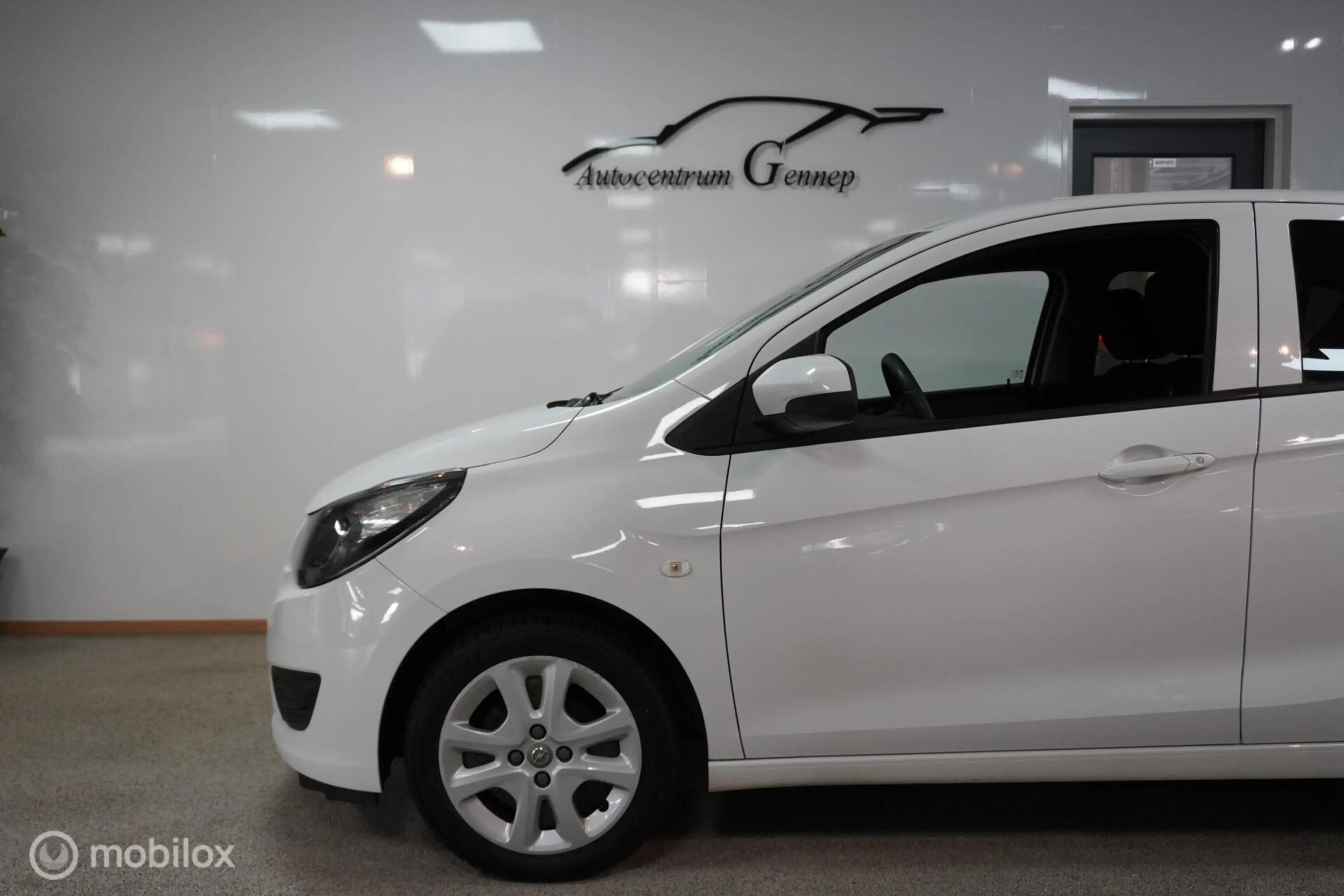 Opel Karl 1.0 ecoFLEX Enjoy — photo 11