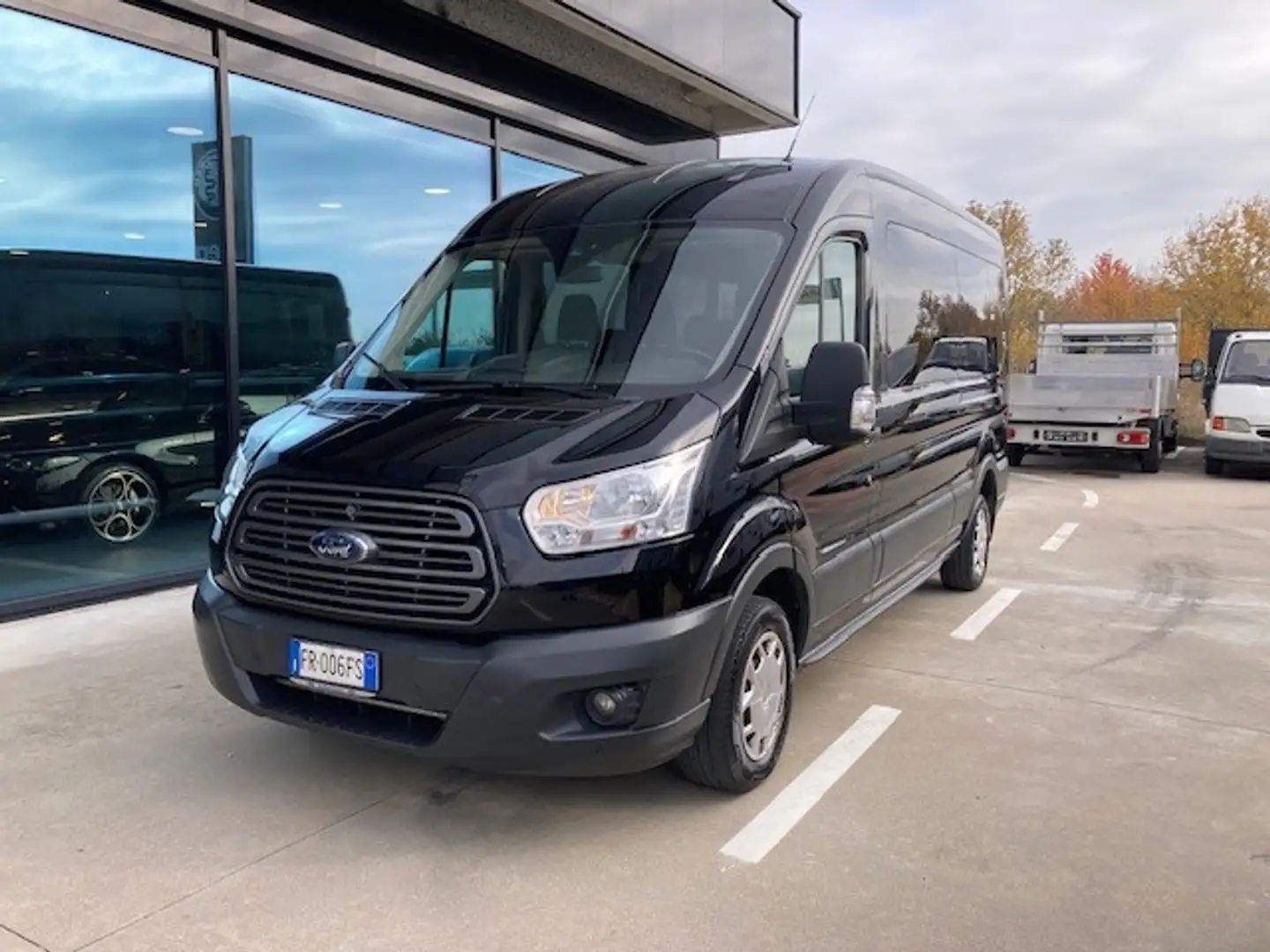 Ford Transit 310 2.0 tdci 130cv combi M1 trend L3H2 E6 Negro - 1