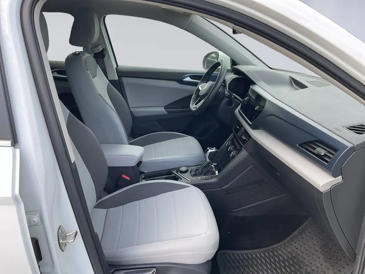 Volkswagen Taos снимка Volkswagen Taos