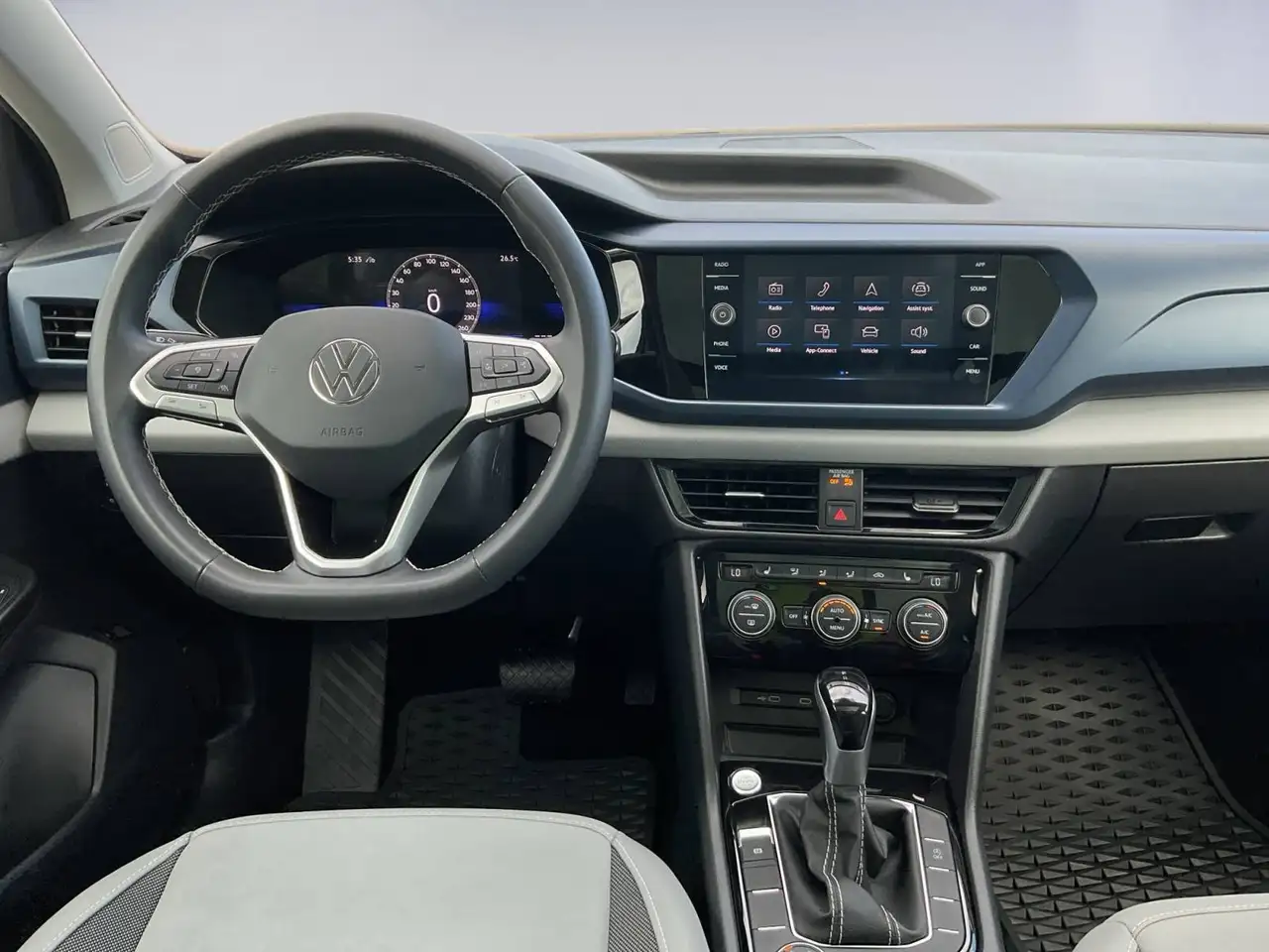 Volkswagen Taos снимка Volkswagen Taos