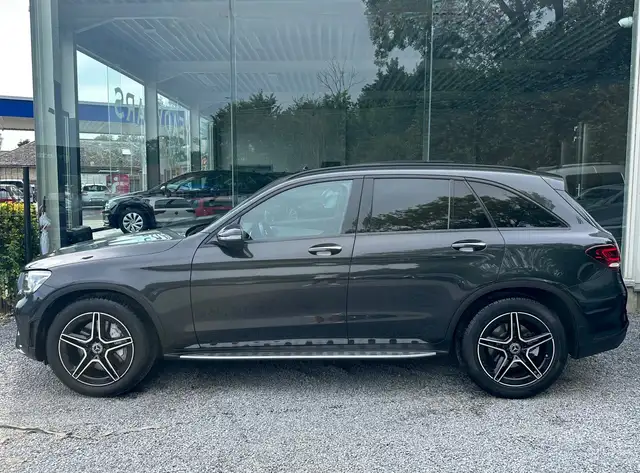 Mercedes-Benz GLC 200 view 5
