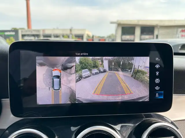 Mercedes-Benz GLC 200 view 11