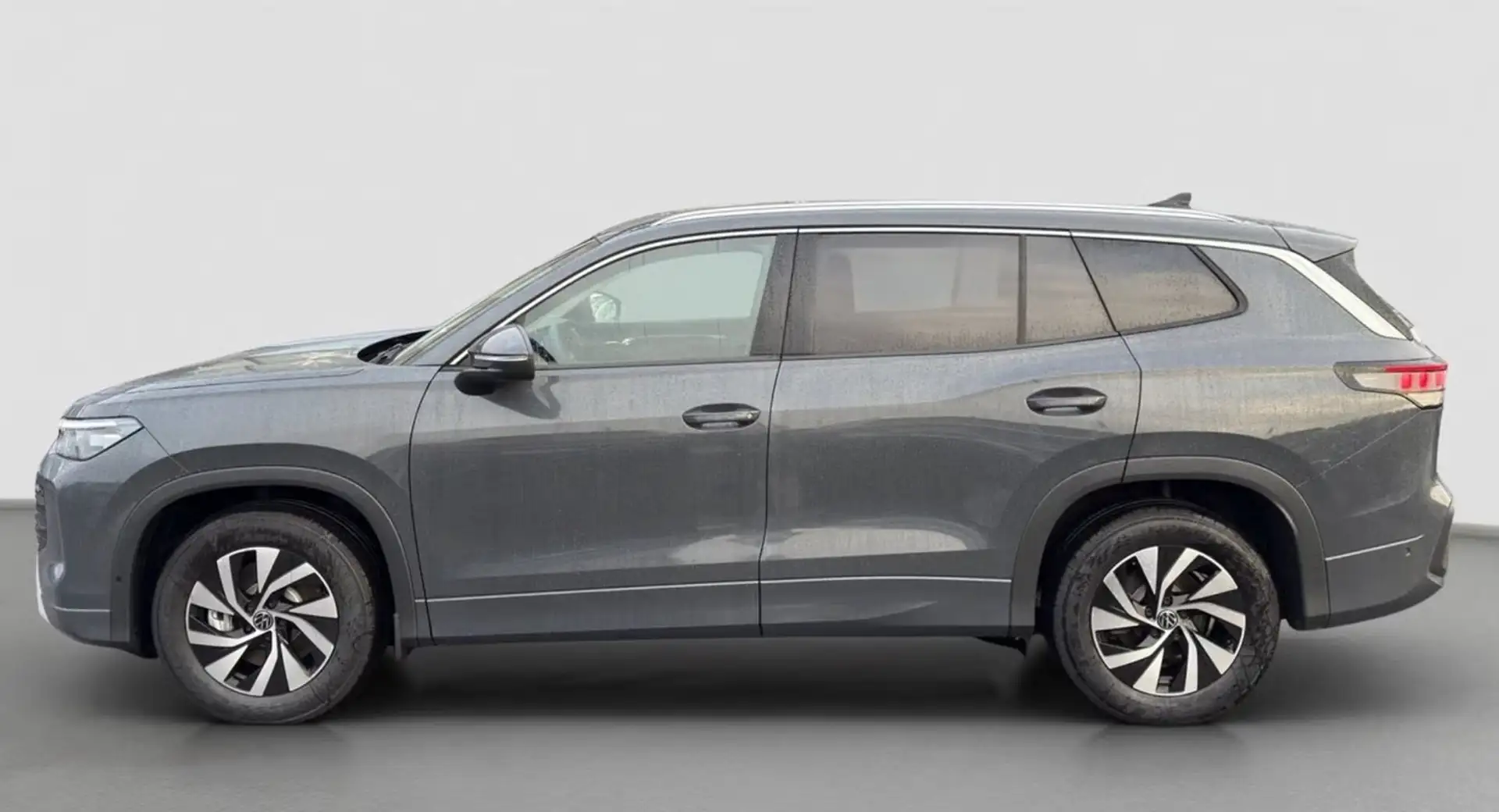 Volkswagen Tayron 1.5 eTSI Life Šedá - 2