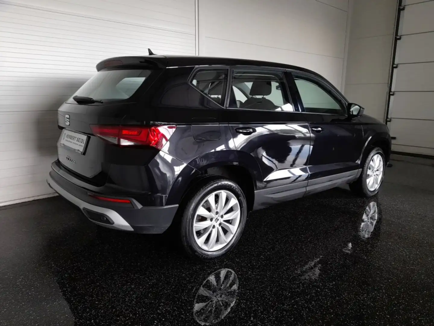 SEAT Ateca STYLE 2,0 TDI DSG *VOLL-LED / NAVI /AHV / ACC / BEATS / KEYLESS* Schwarz - 2