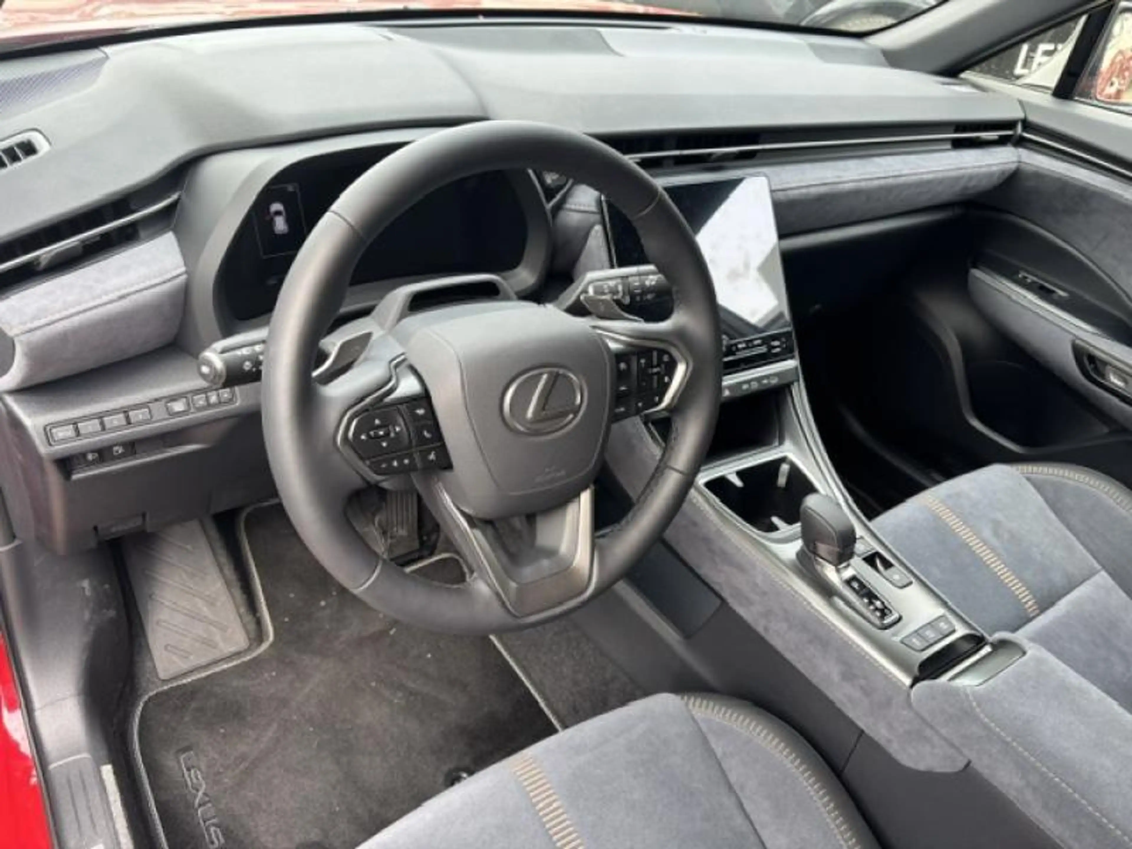 Lexus LBX Cool — photo 6