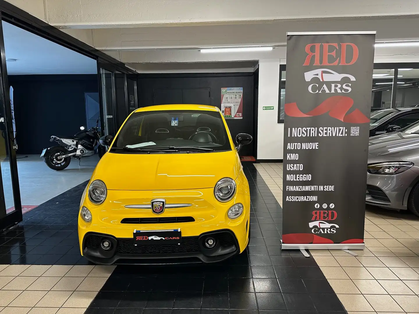 Abarth 595 1.4 t-jet 145cv Jaune - 1