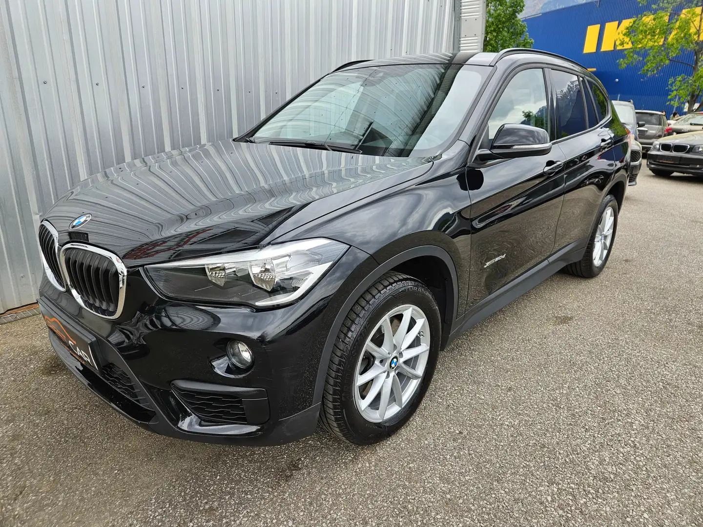 BMW X1 xDrive 20d Schwarz - 1