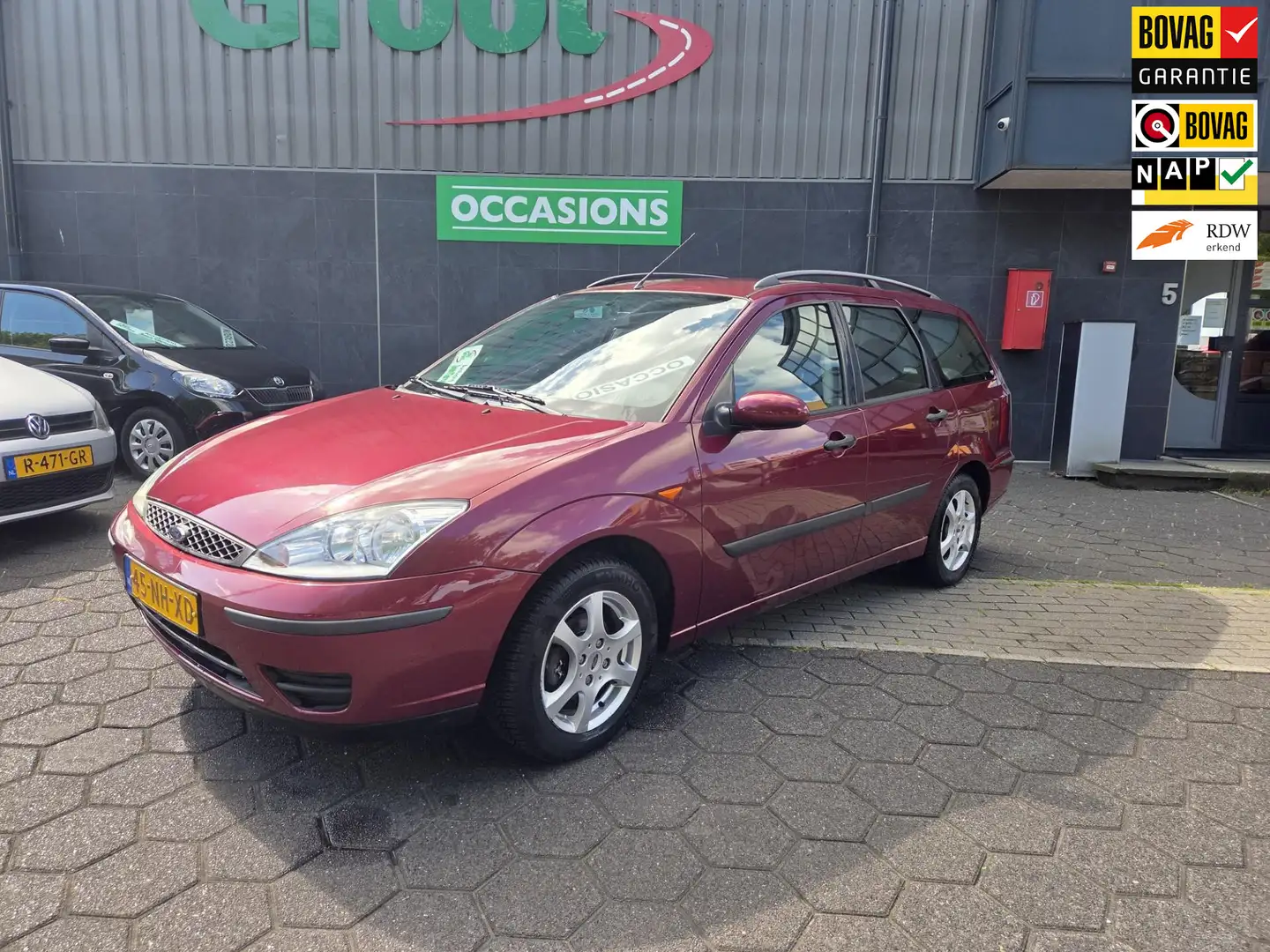 Ford Focus Wagon 1.6-16V Cool Edition Rood - 1