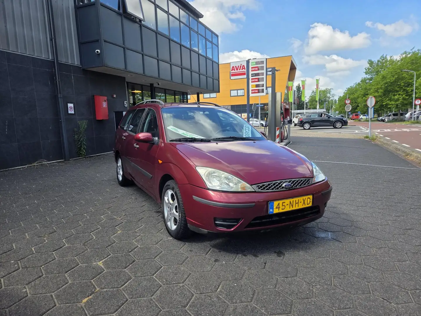 Ford Focus Wagon 1.6-16V Cool Edition Rood - 2