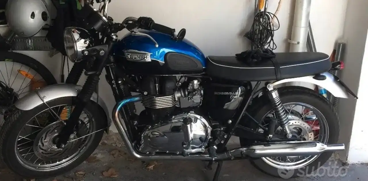 Triumph Bonneville T100