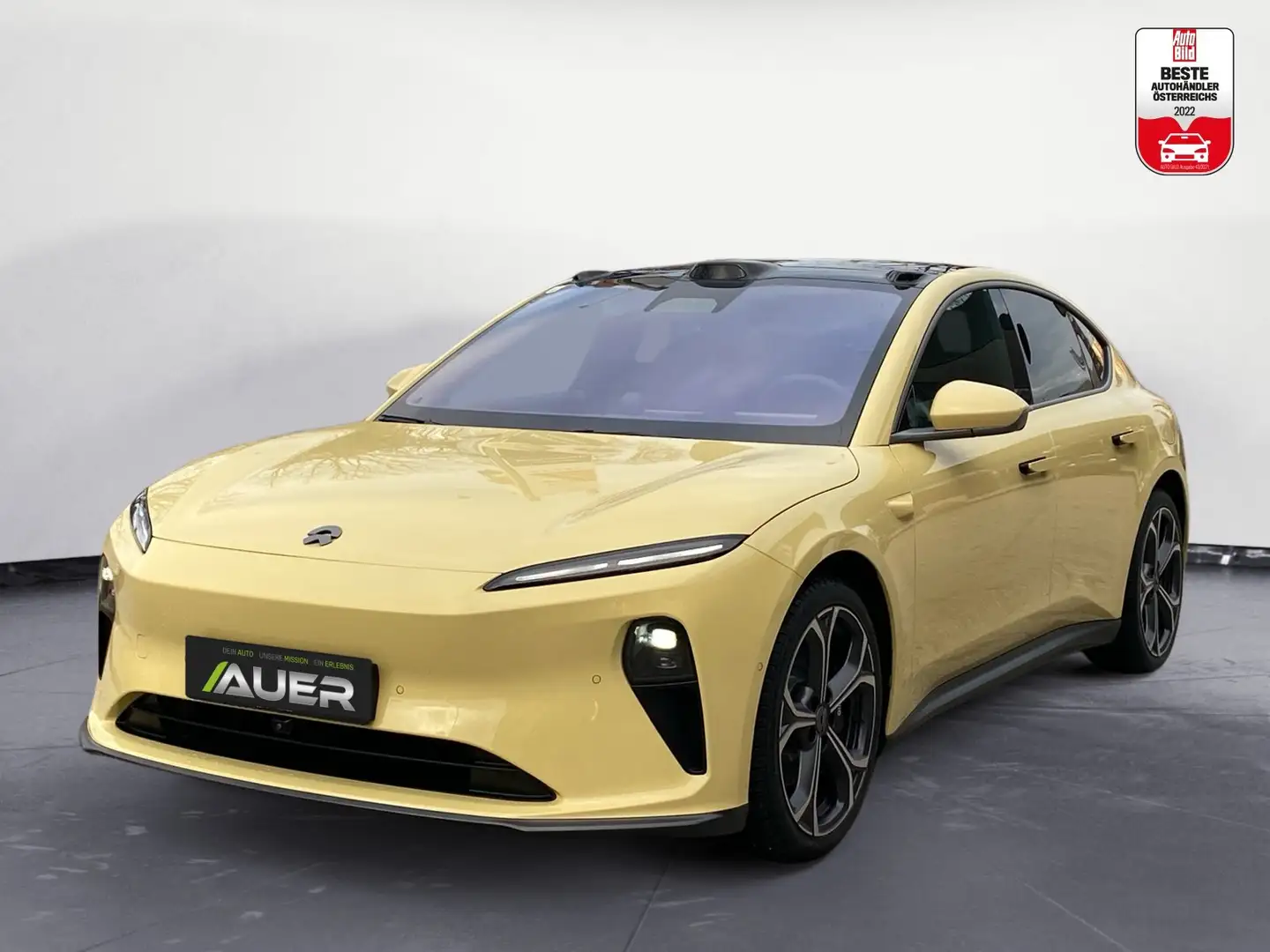 NIO ET5 Longe Range Gelb - 1