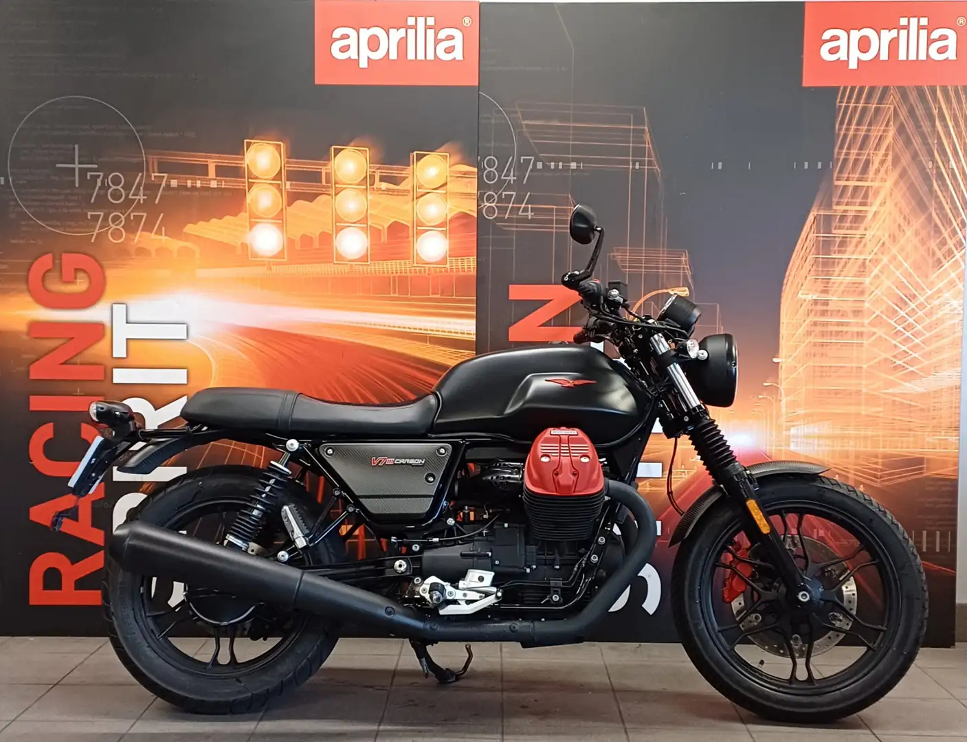 Moto Guzzi V 7 Noir - 2