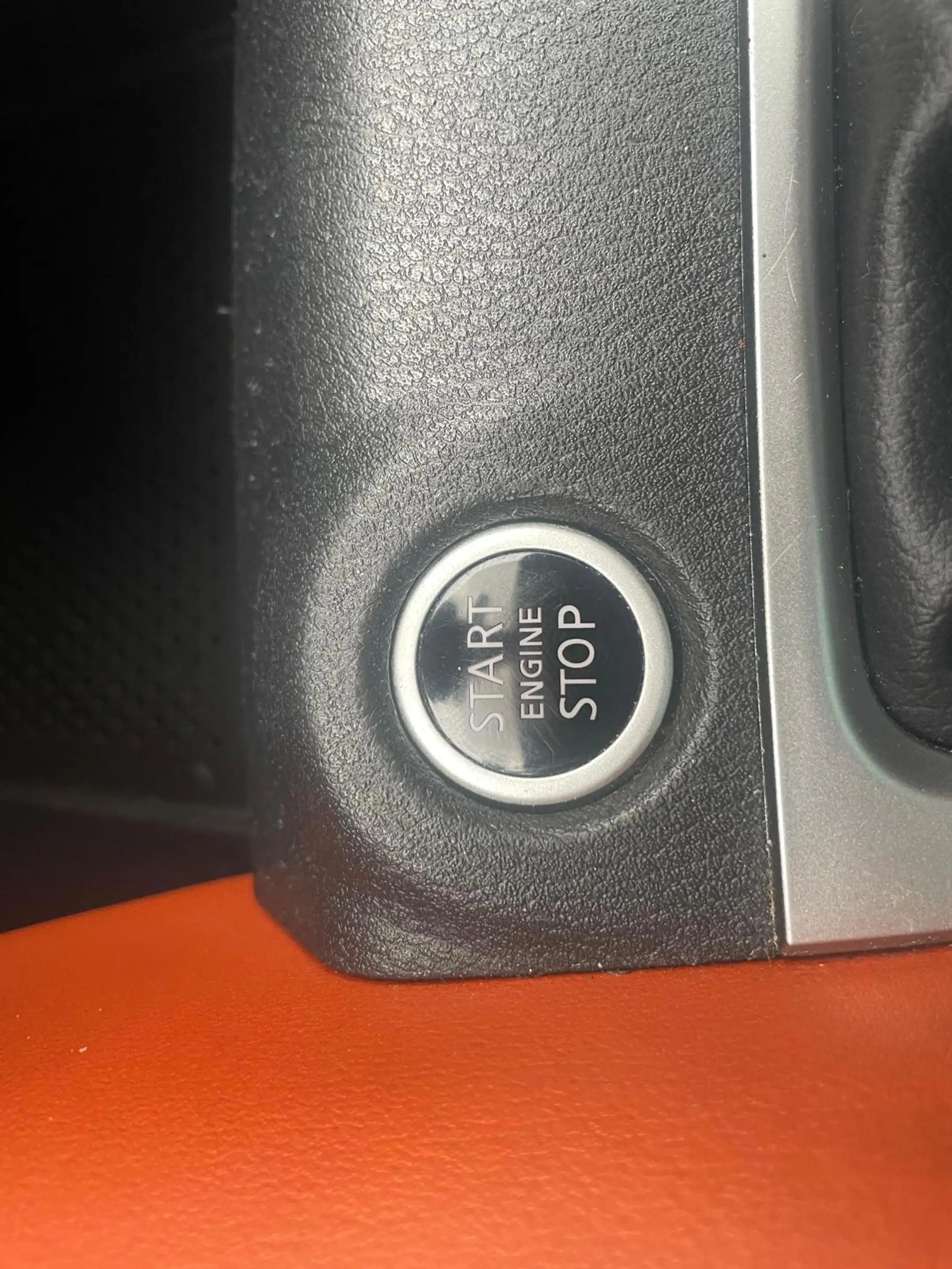 Nissan Micra 0.9 IG-T Tekna — photo 25