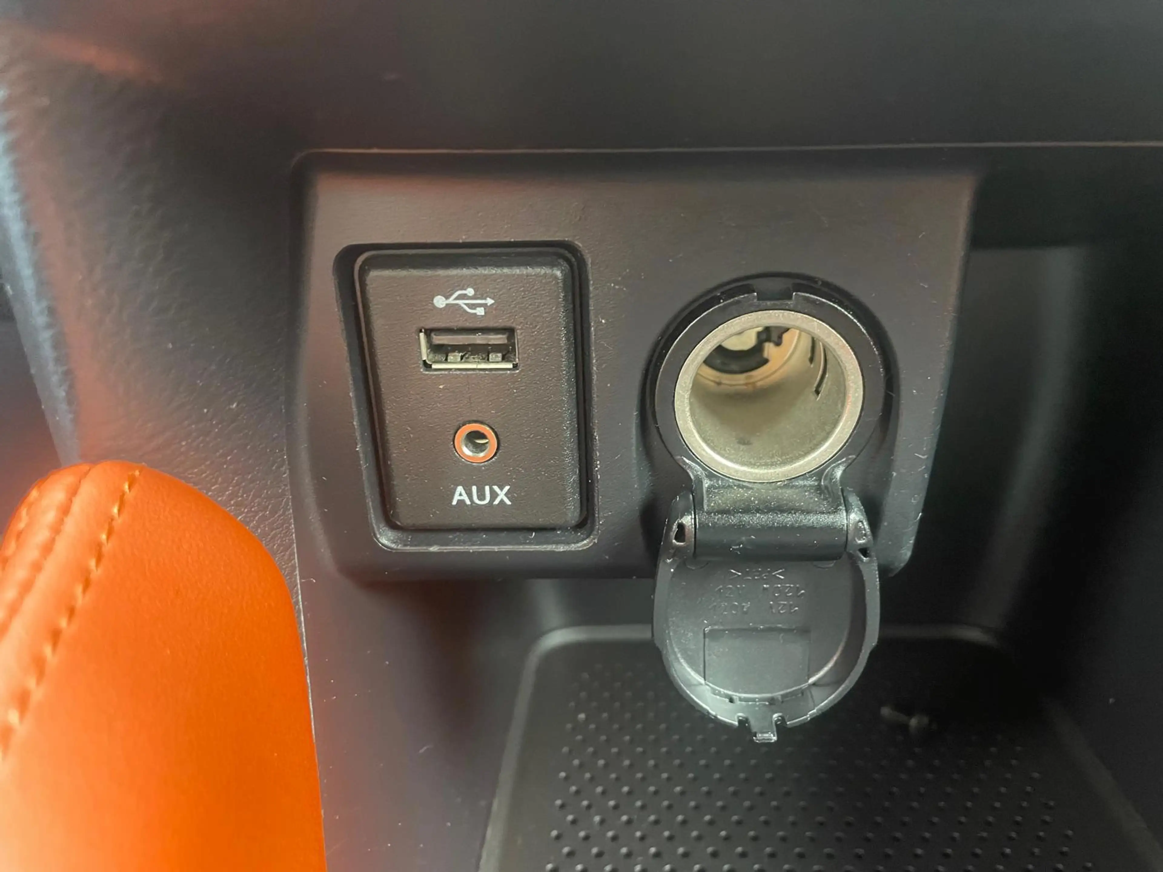 Nissan Micra 0.9 IG-T Tekna — photo 23