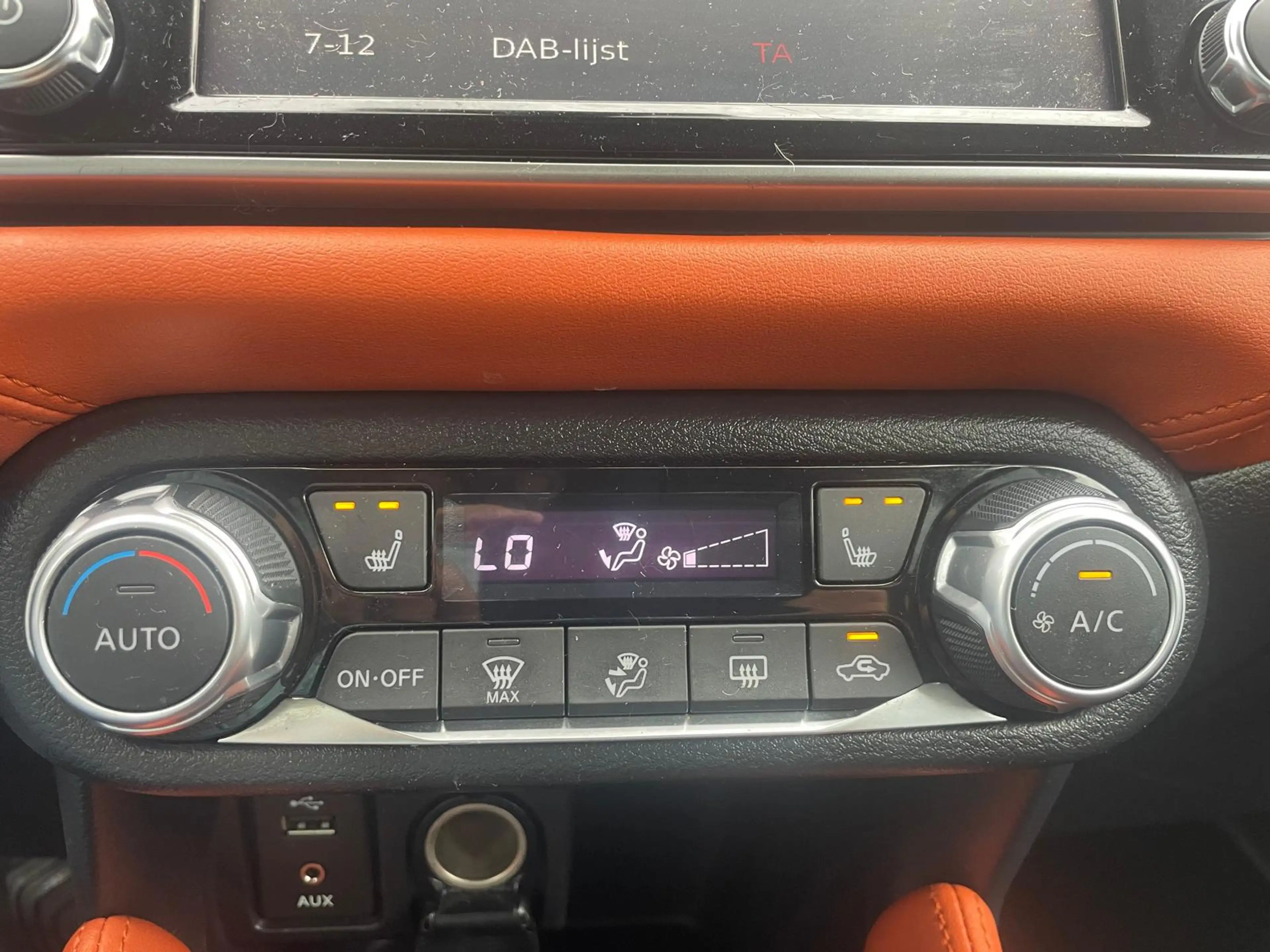 Nissan Micra 0.9 IG-T Tekna — photo 22