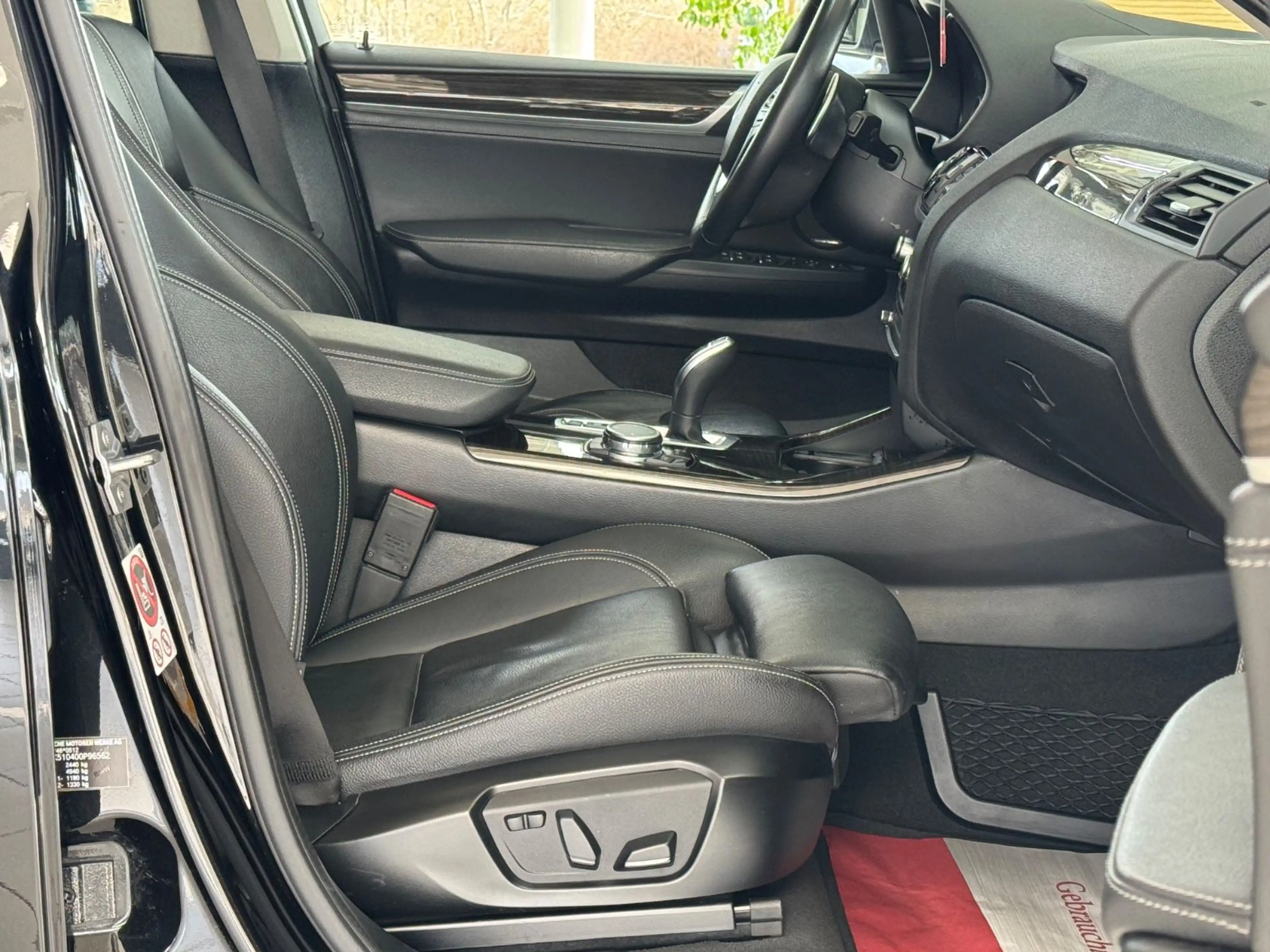 BMW X4 xDrive 35 d*Standheizung*Head-up*Sportsitze* — photo 14