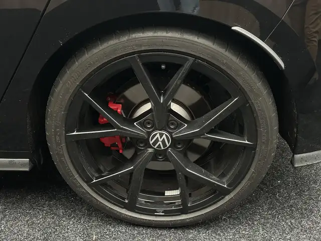 Volkswagen Golf view 8