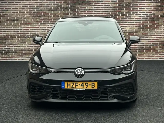Volkswagen Golf view 5
