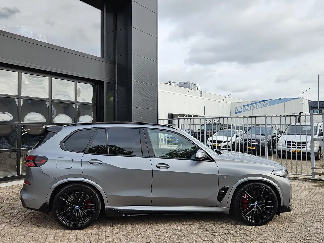 BMW X5 xDrive50e Mega Beuker Frozen zilver...., миниатюра 3