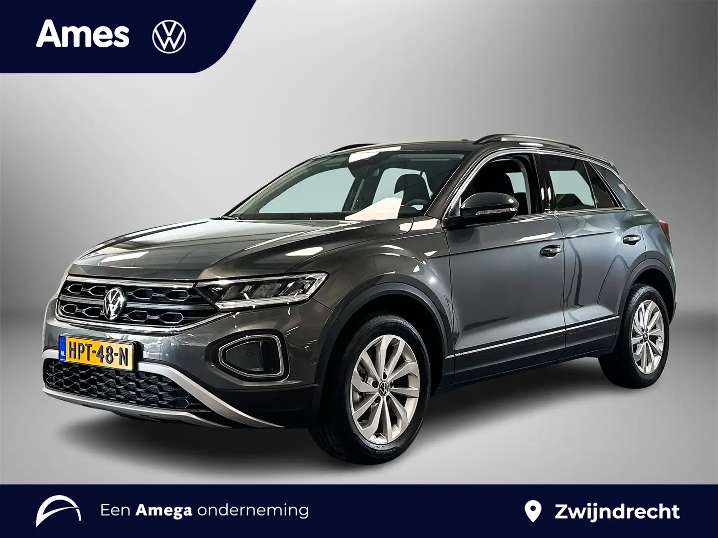 Volkswagen T-Roc 1.0 TSI Life Edition 115PK | Keyless | Led | achte Grijs - 1