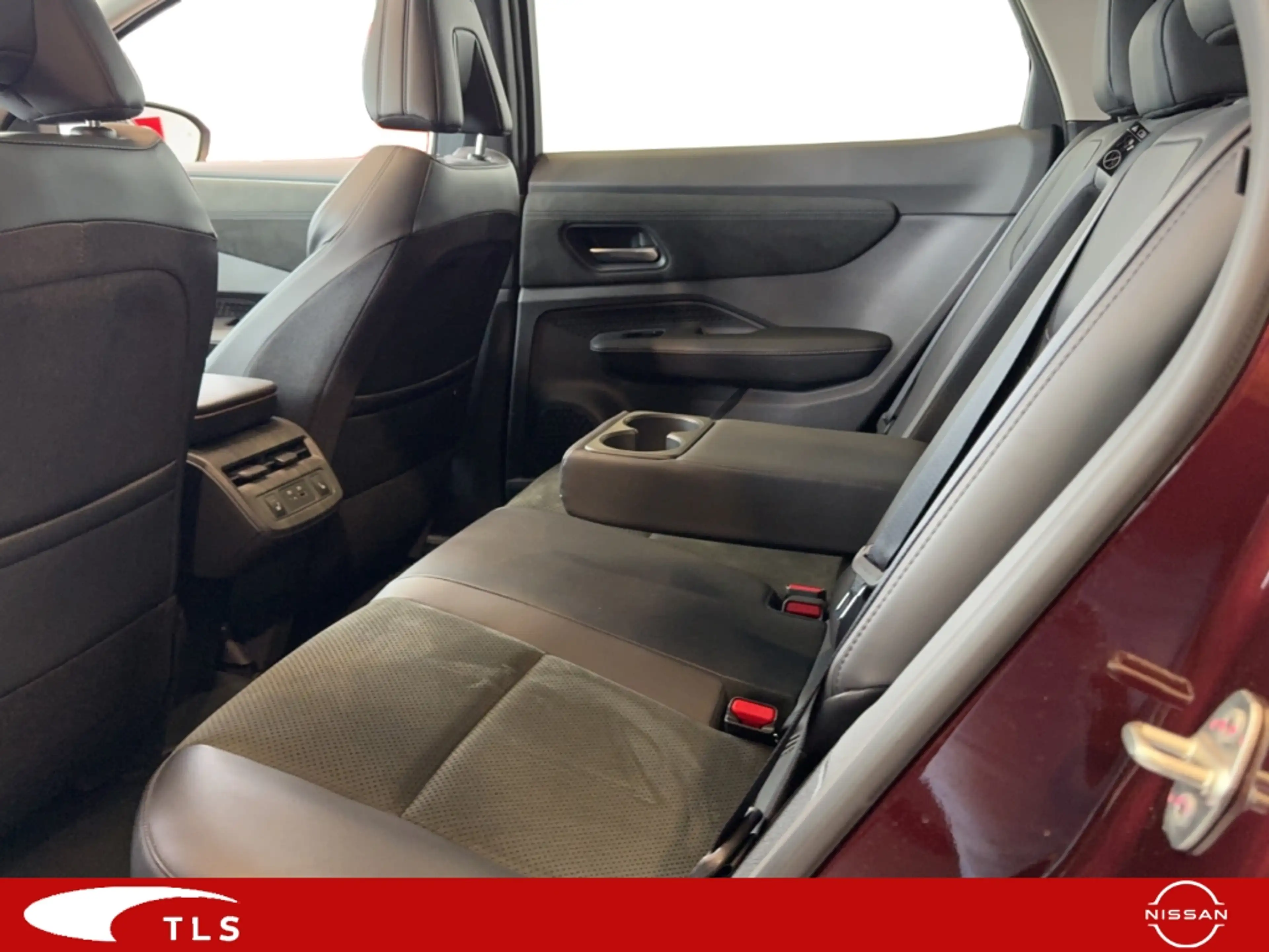 Nissan Ariya Evolve Pack HUD Panorama Navi Leder Memory Sitze S — photo 11