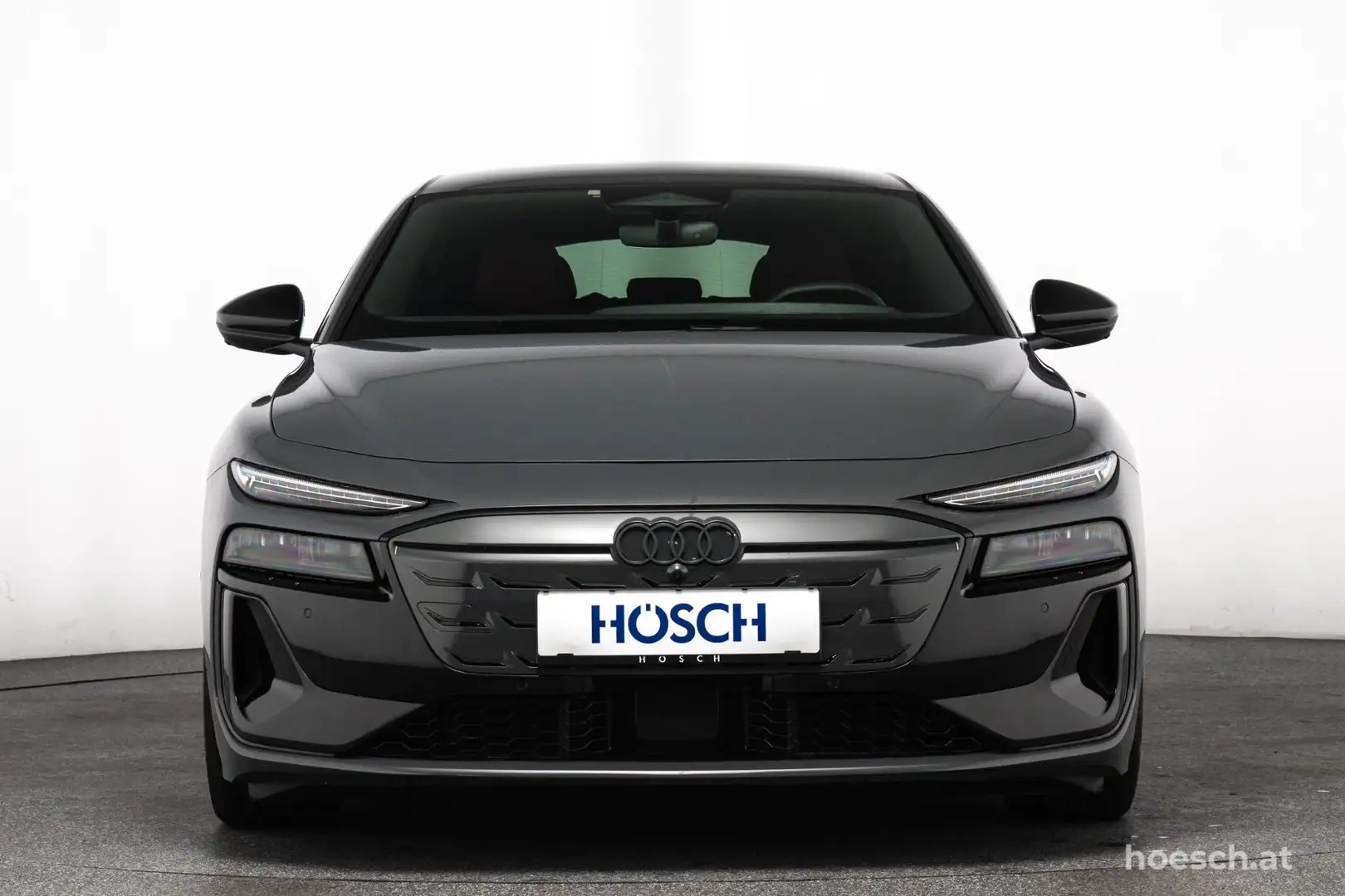 Audi S6 e-tron Avant quattro TECH PRO BLACK LEDER PANO 21" ++ Grau - 2