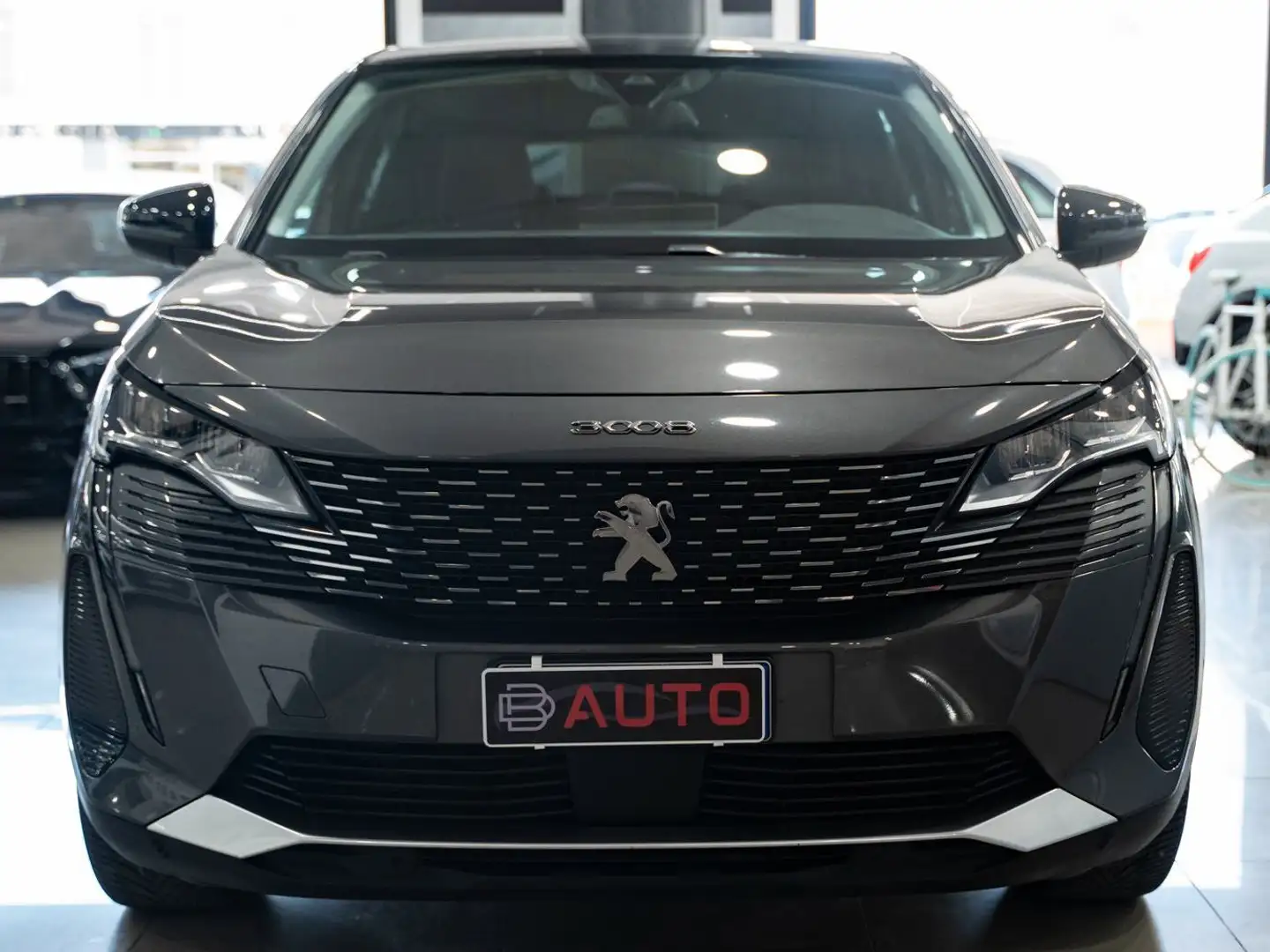 Peugeot 3008 1.5 BLUEHDI ALLURE PACK EAT8 SES 131 CV AUTO VIRTU Gris - 2