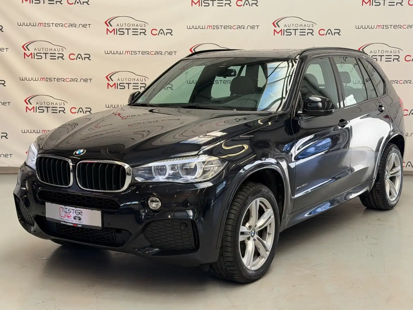 BMW X5 xDrive 30d M PAKET PANO/AHK/LED/KAM/NAVI/19 Schwarz - 1