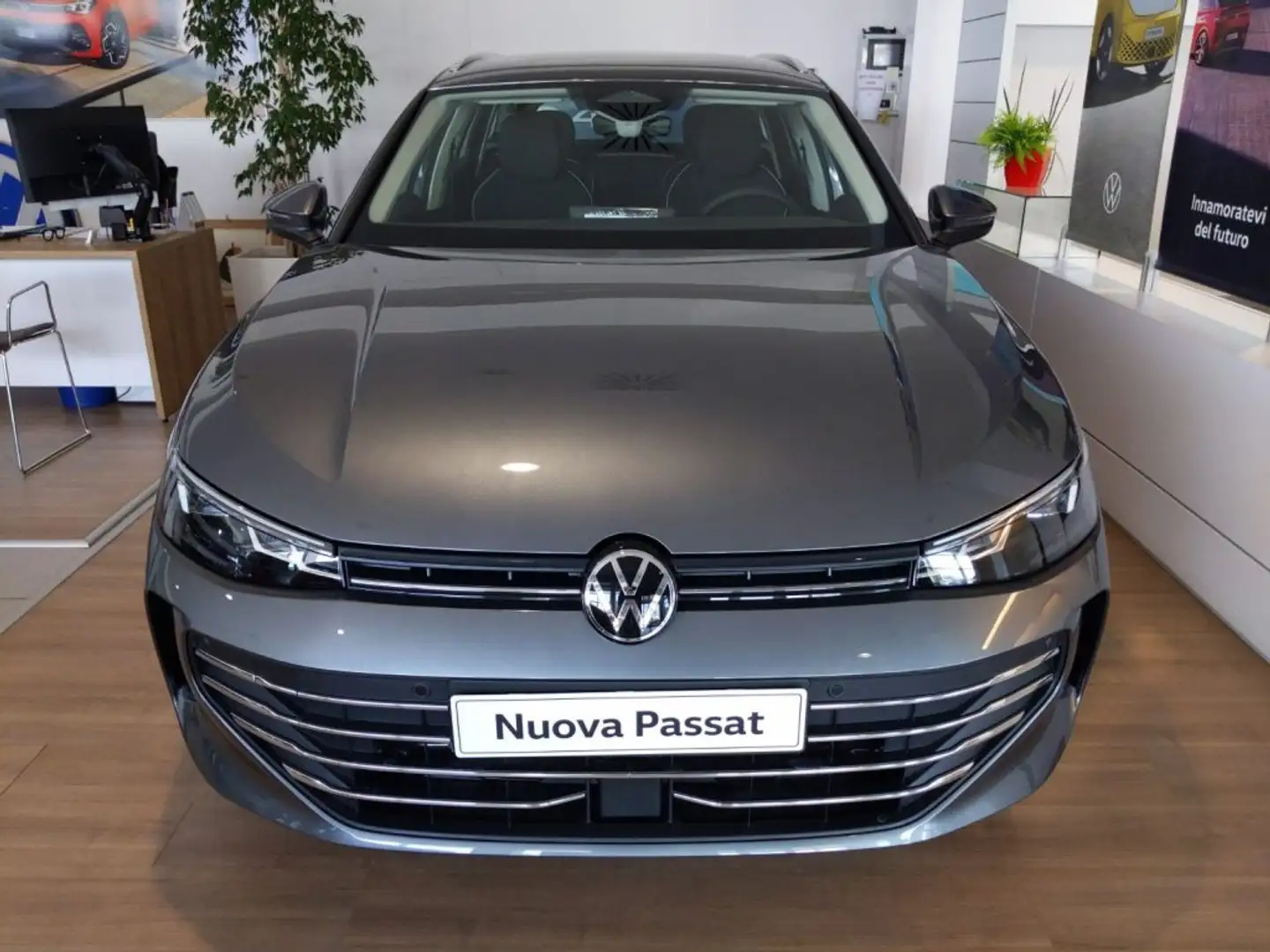 Volkswagen Passat 1.5 tsi ehybrid business 204cv dsg Grigio - 2