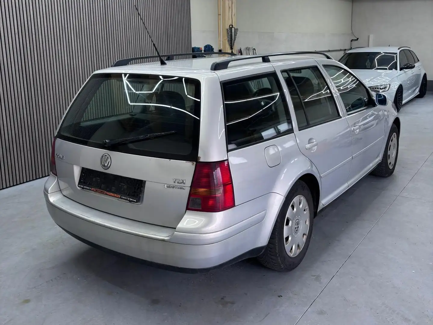 Volkswagen Golf Variant Golf Variant Comfortline TDI 4motion Silber - 2