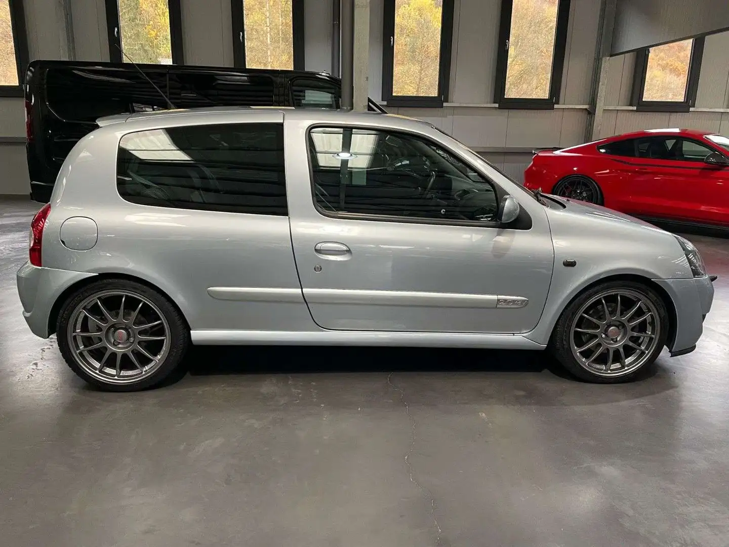 Renault Clio 2.0 RS 16V Sport Grijs - 2
