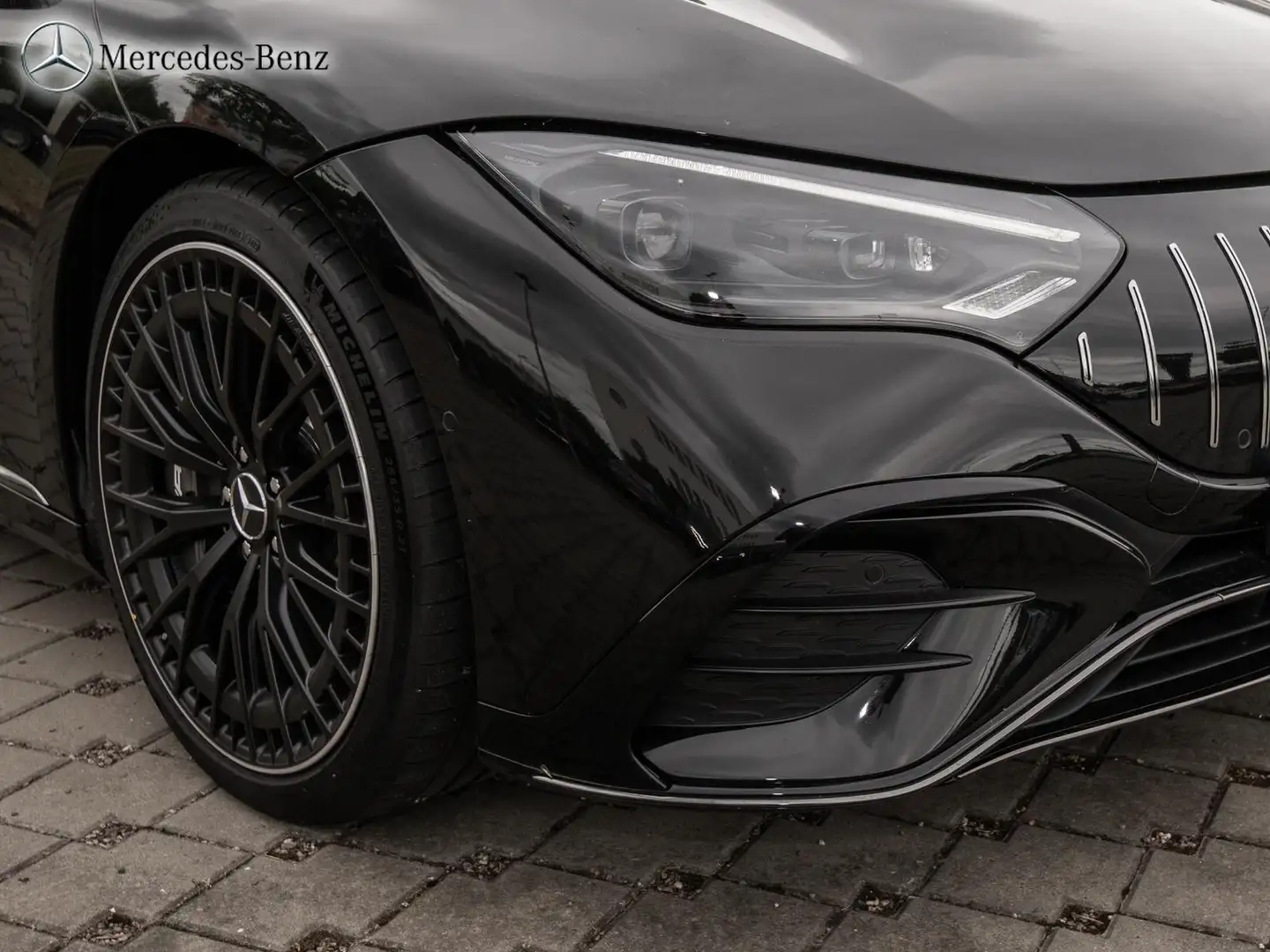 Mercedes-Benz EQE 53 4M+ Pano+HUD+Sitzklima+360°+MBUX+21 Zwart - 2